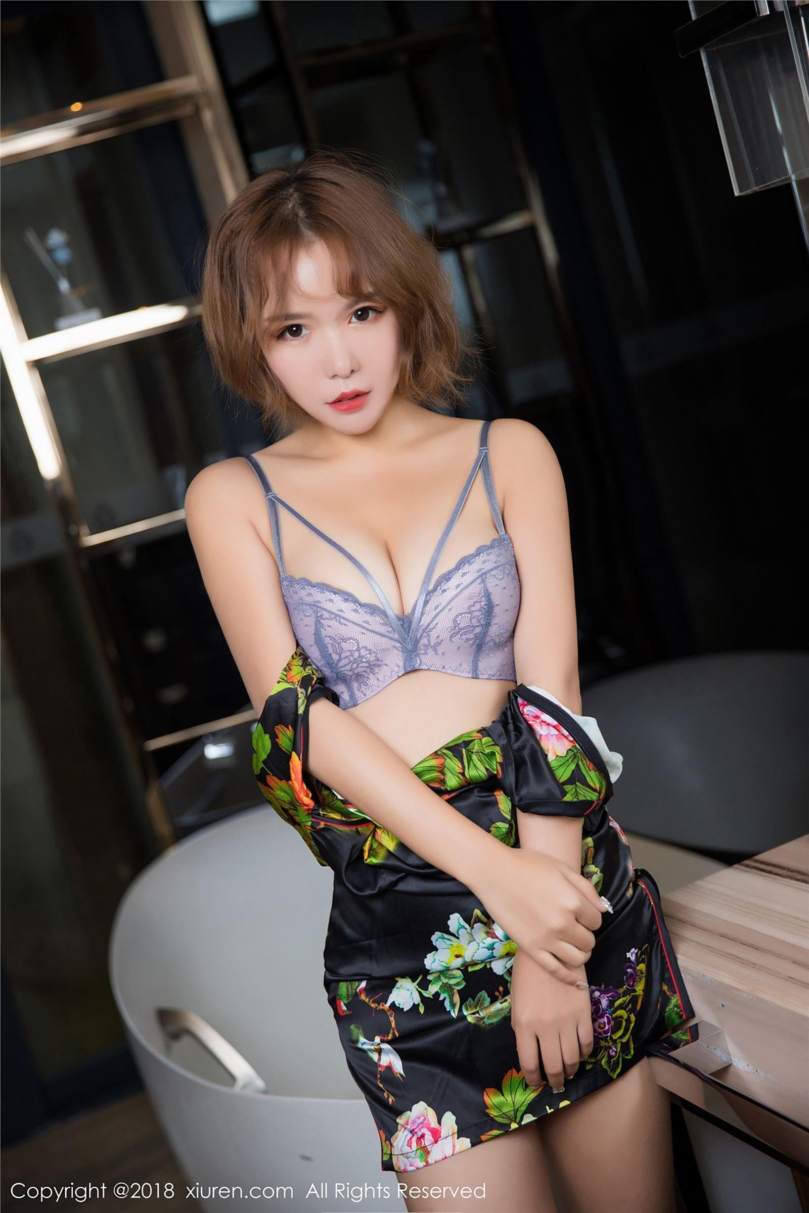 [秀人XIUREN] 2018.12.12 NO.1264 雅雯_p035