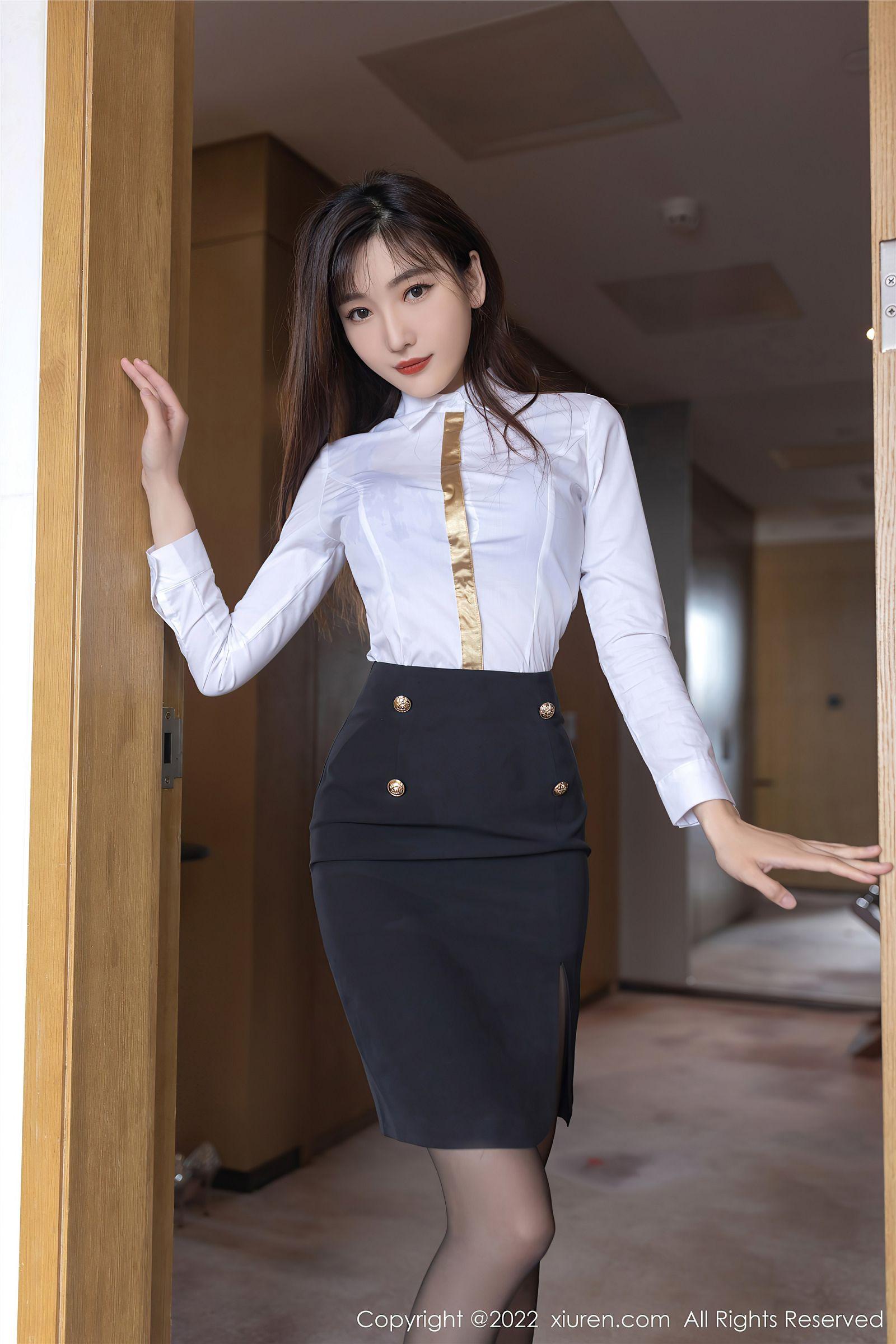 [XIUREN秀人网] 2022.06.23 NO.5183 陆萱萱_p011