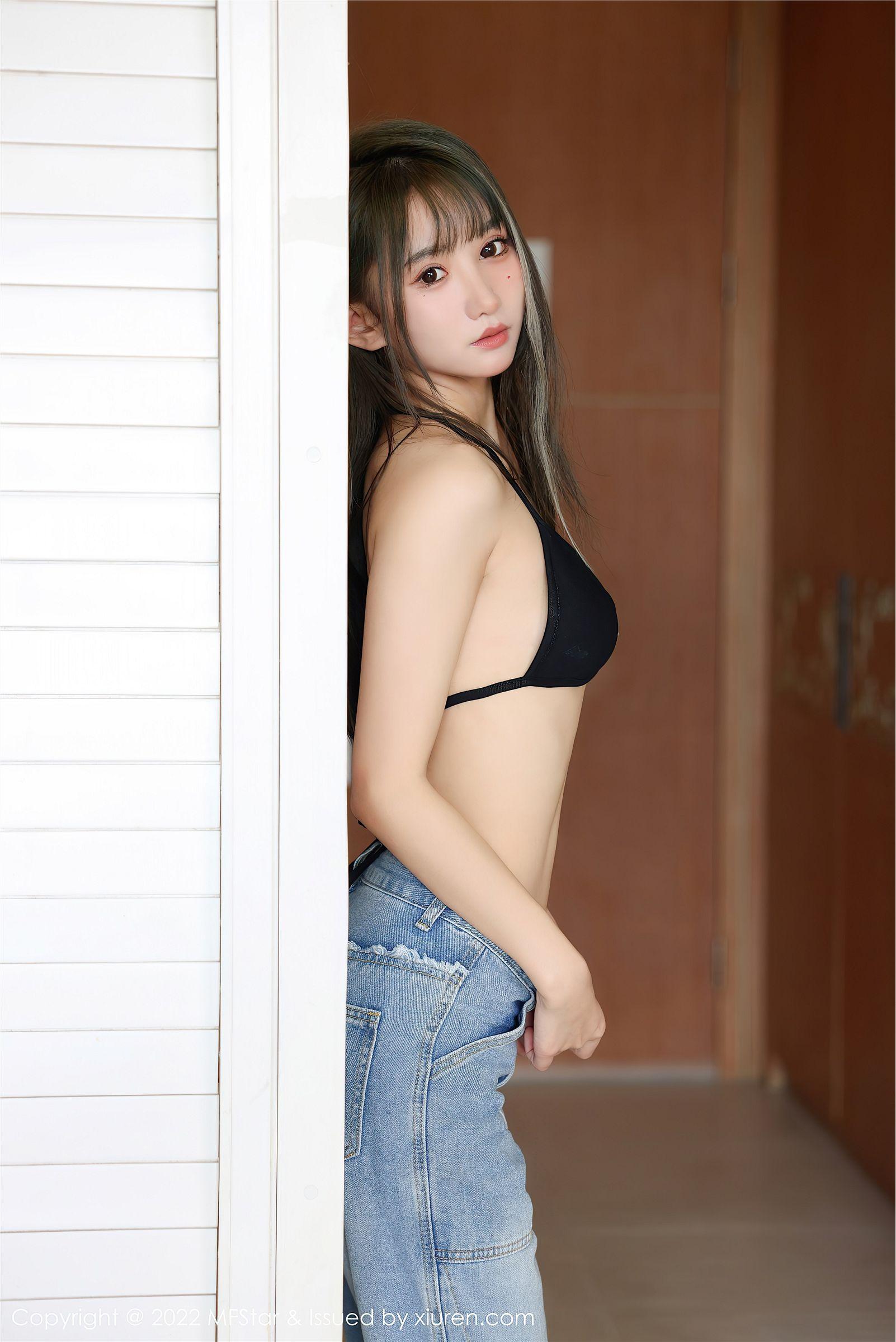[MFStar模范学院] 2022.02.28 NO.553 小果冻儿_p028