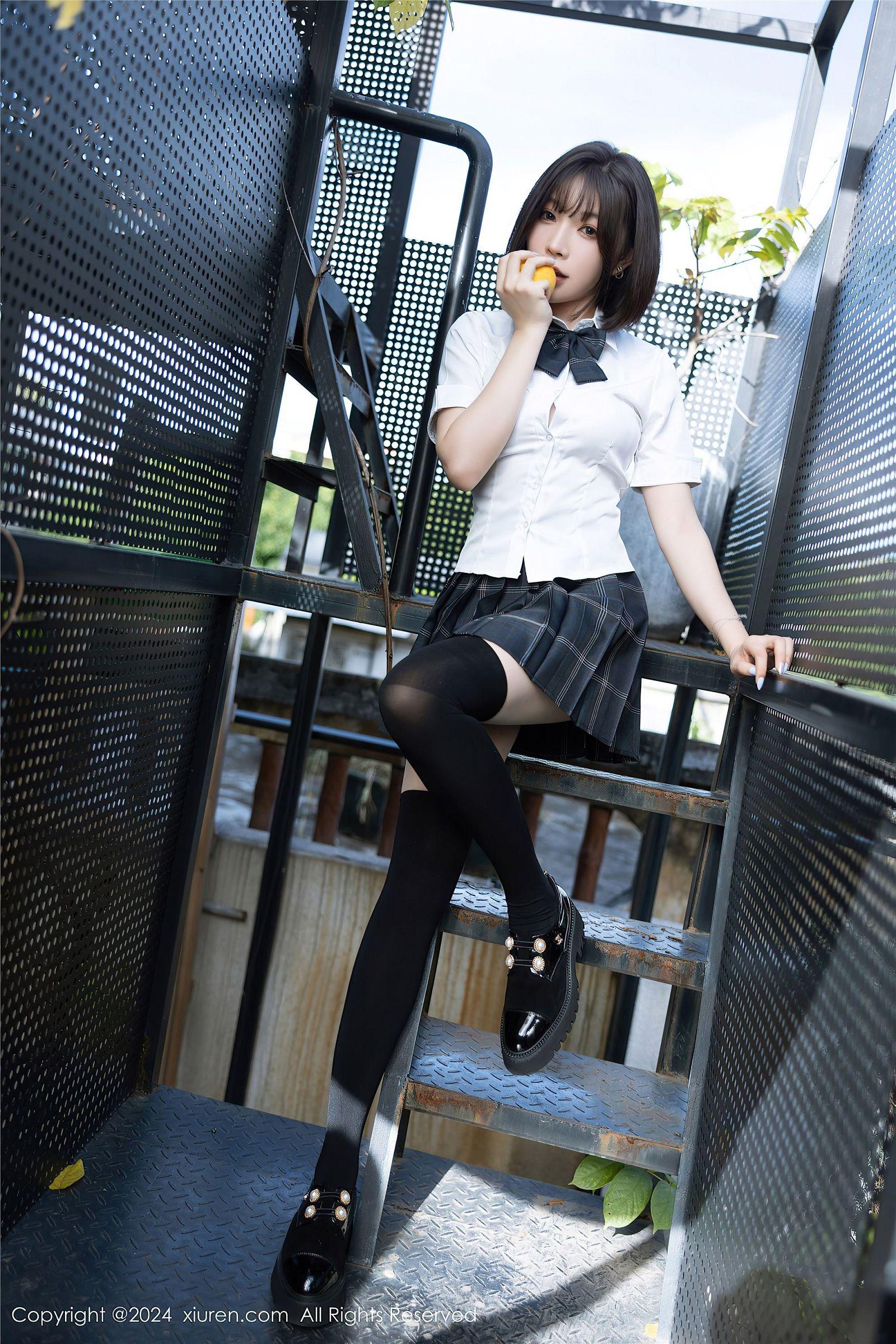 [XIUREN秀人网] 2024.07.01 NO.8785 徐莉芝Booty_p024