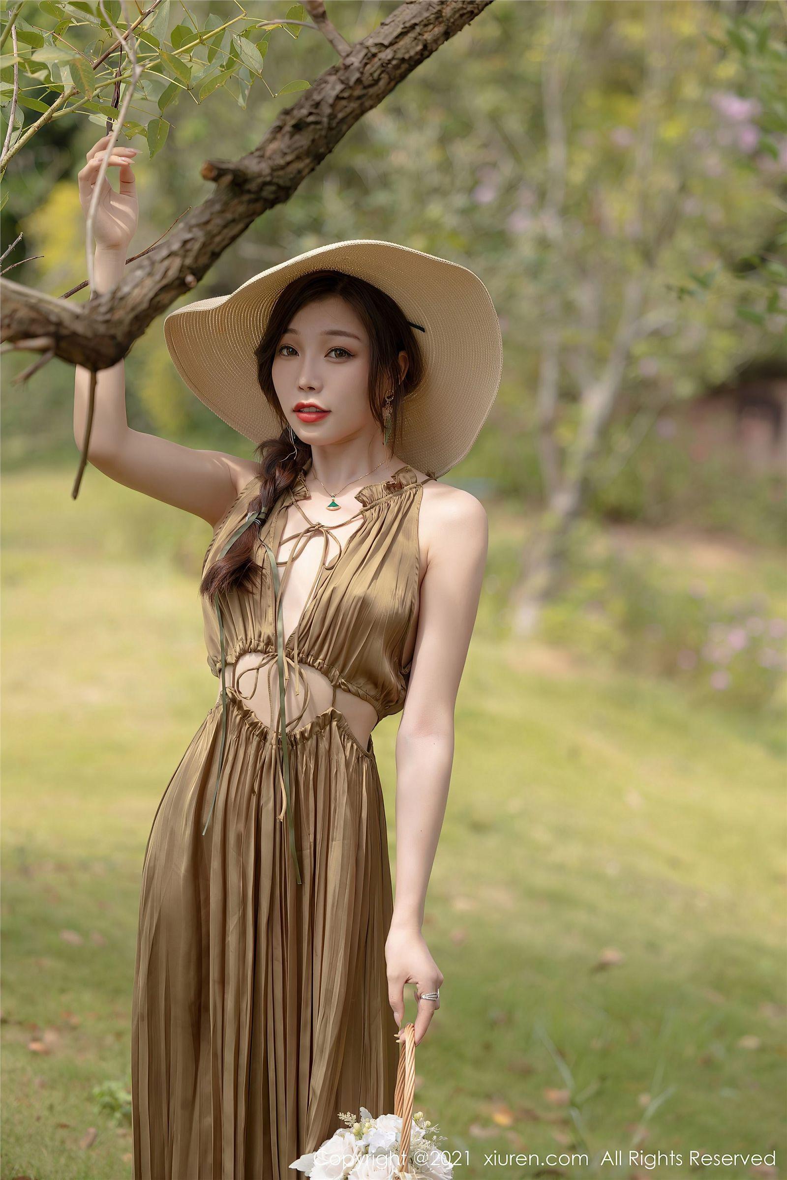 [XIUREN秀人网] 2021.08.23 NO.3837 芝芝Booty_p078