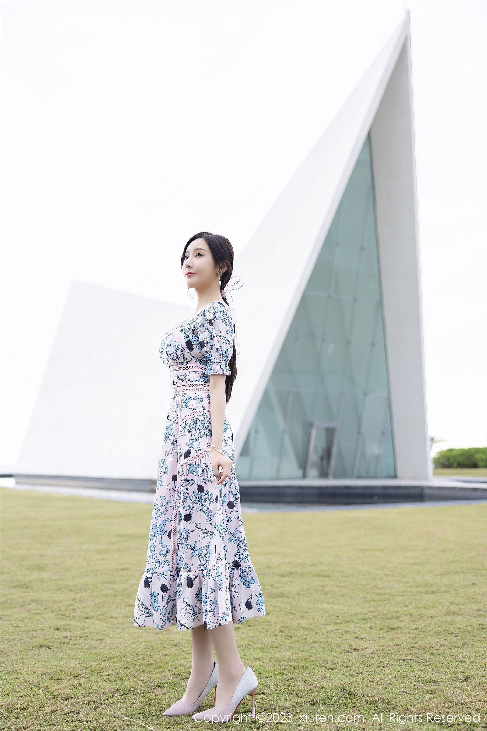 [XIUREN秀人网] 2023.03.24 NO.6474 王馨瑶yanni 海南岛旅拍_p002