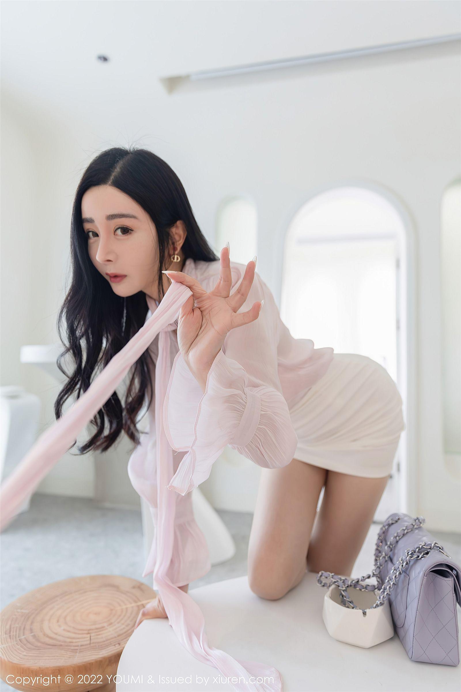 [YOUMI尤蜜荟] 2022.06.10 NO.801 允爾_p011