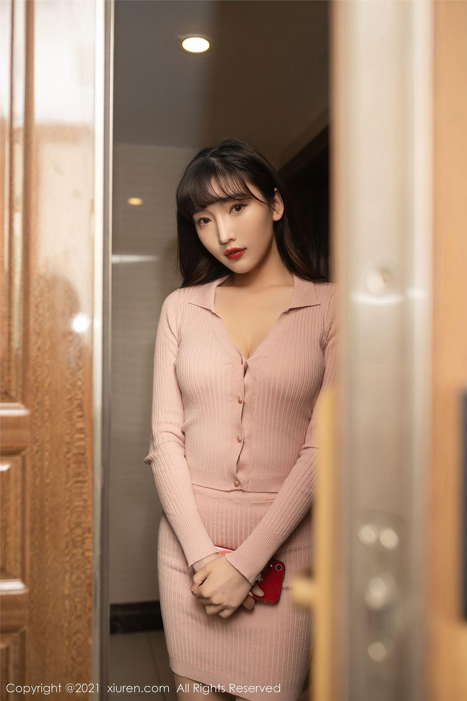 [XIUREN秀人网] 2021.07.29 NO.3736 陆萱萱_p065