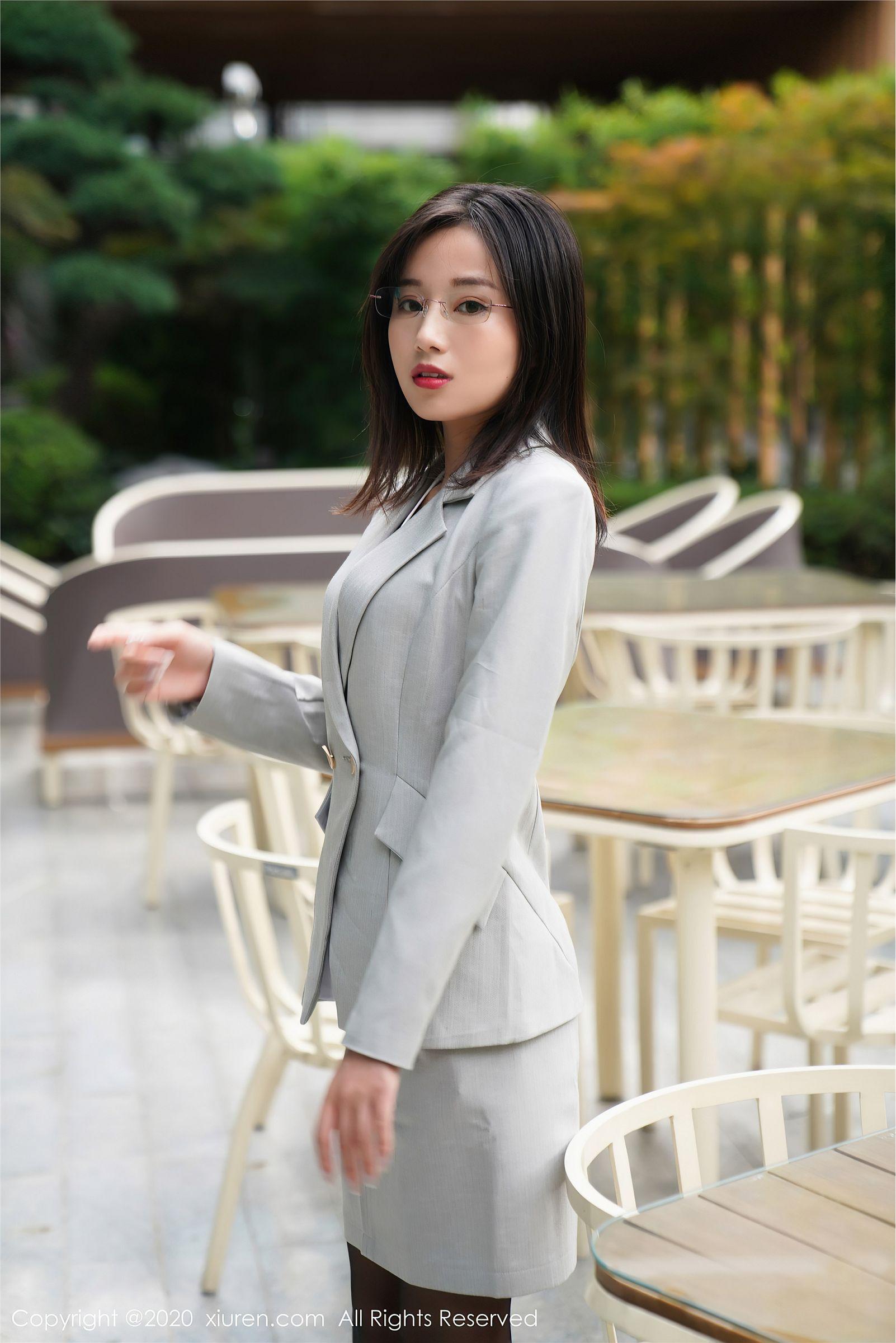 [XIUREN秀人网] 2020.08.12 NO.2433 仓井优香_p012