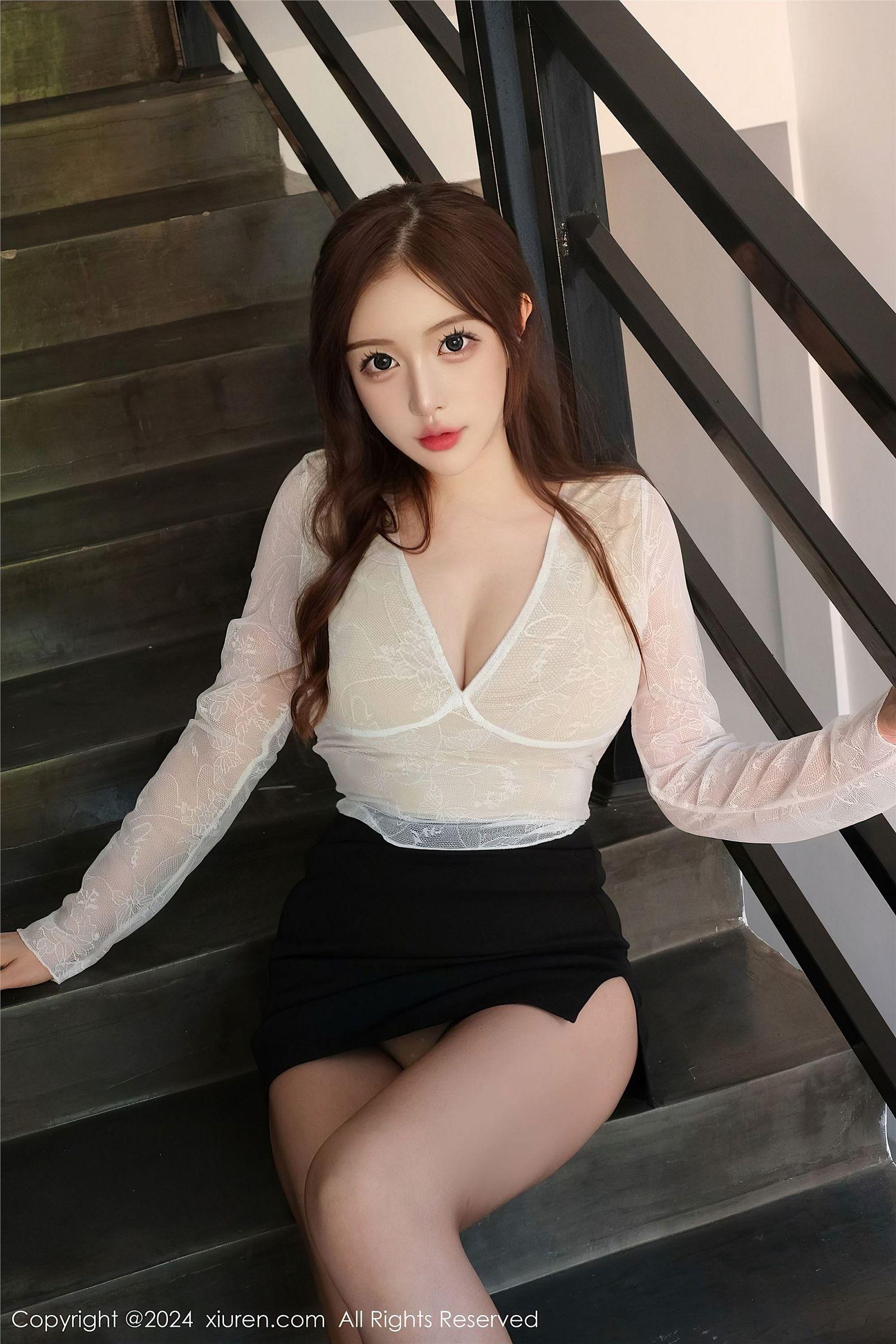 [XIUREN秀人网] 2024.01.02 NO.7895 LindaLinda_p005
