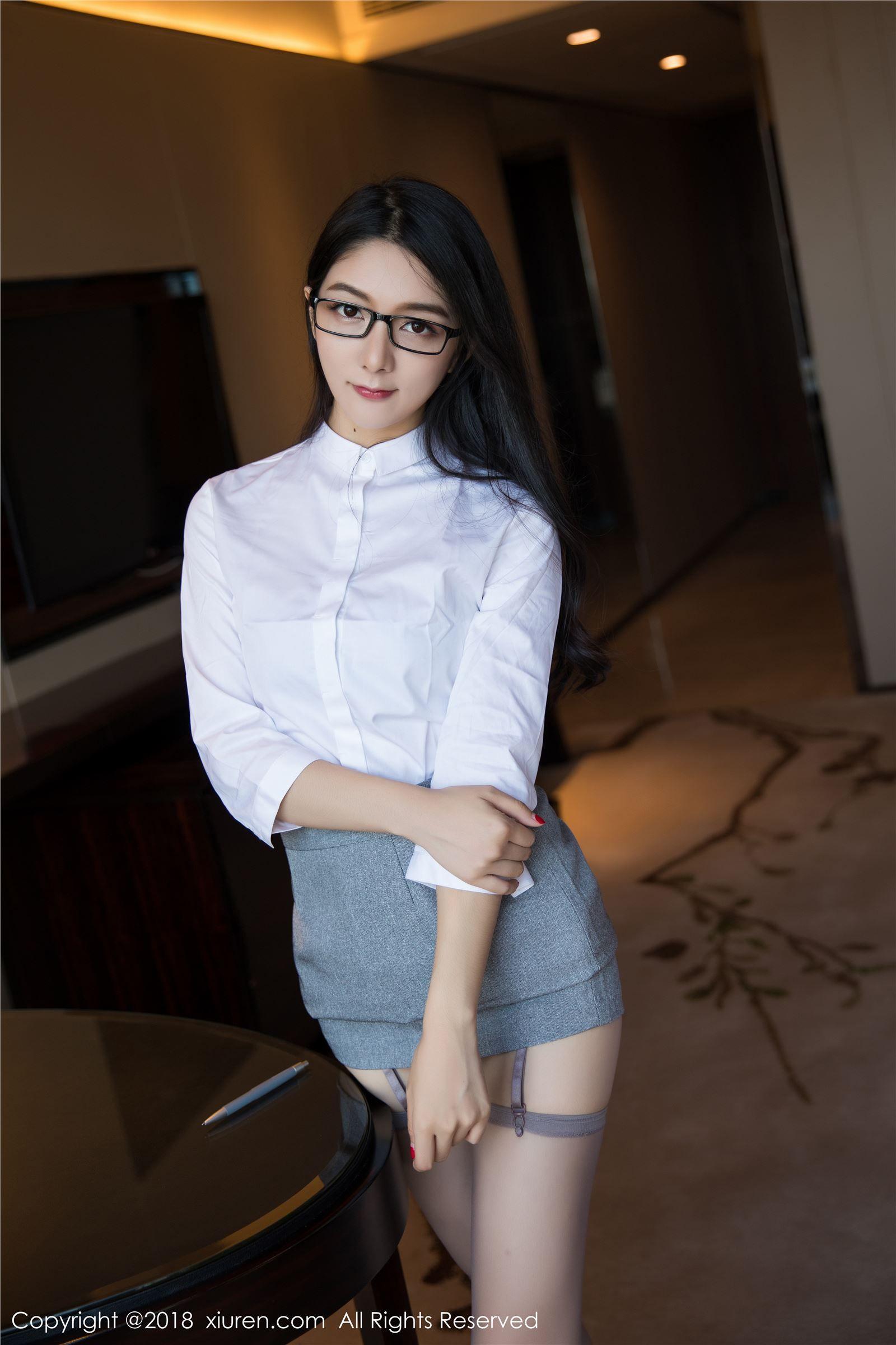 [秀人XIUREN] 2018.09.21 NO.1167 Angela小热巴_p043