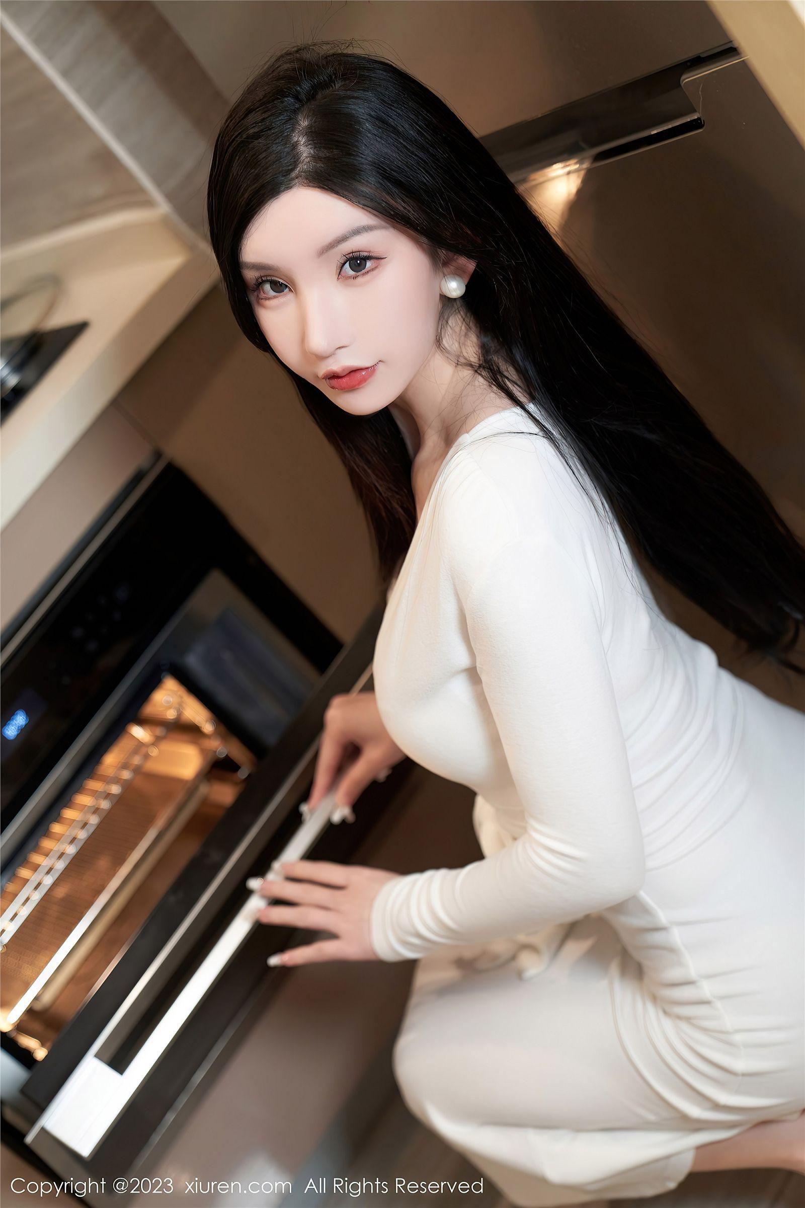 [XIUREN秀人网] 2023.04.07 NO.6542 周于希Sally 澳门旅拍_p001