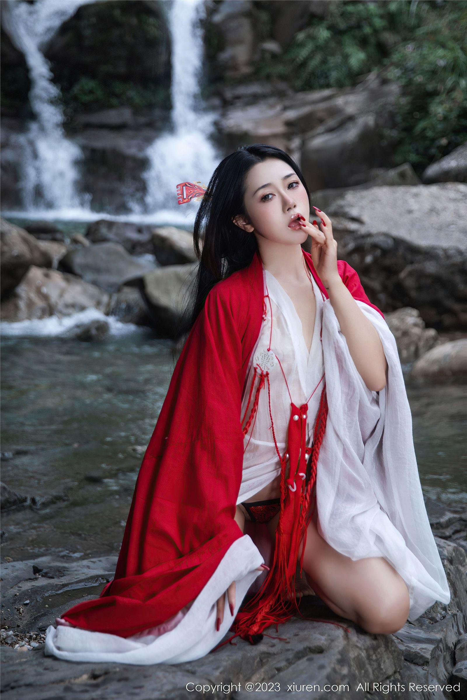 [XIUREN秀人网] 2023.08.28 NO.7295 严利娅Yuliya_p020