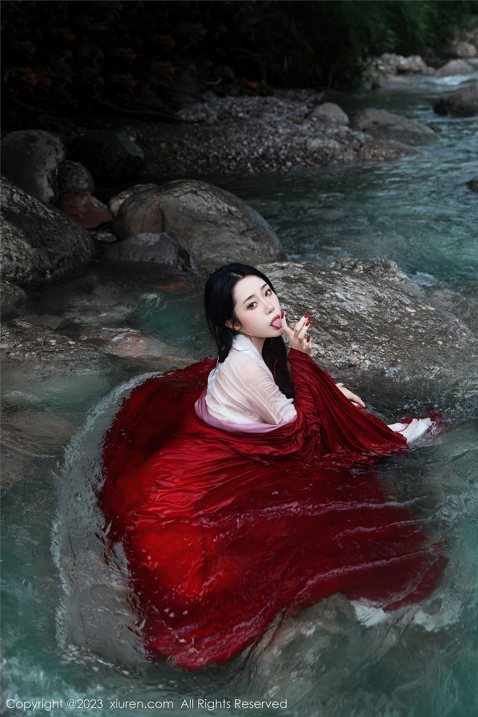 [XIUREN秀人网] 2023.08.28 NO.7295 严利娅Yuliya_p038
