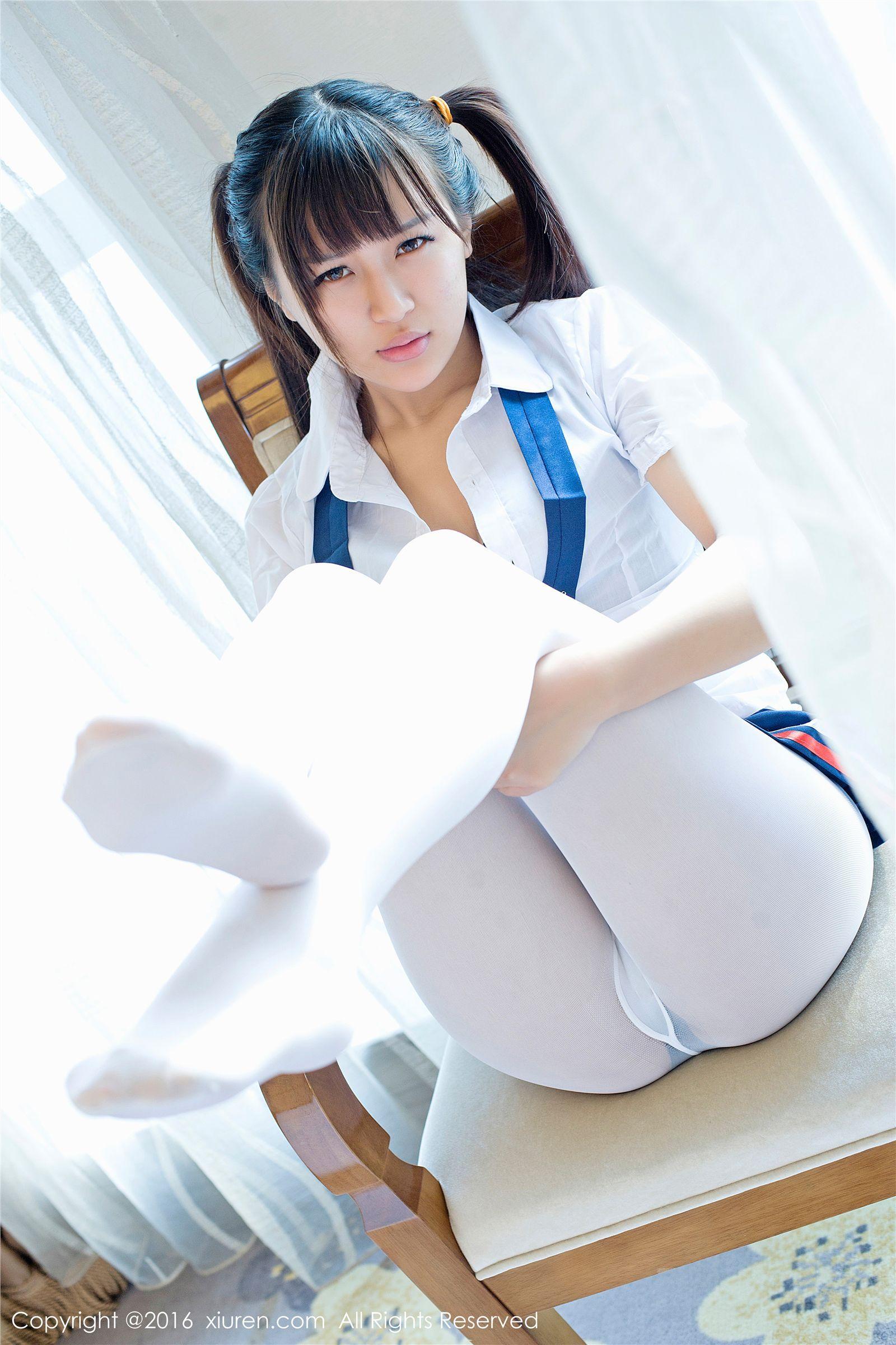 [秀人XIUREN] 2016.12.31 NO.672 v熙熙熙熙恩v_p043