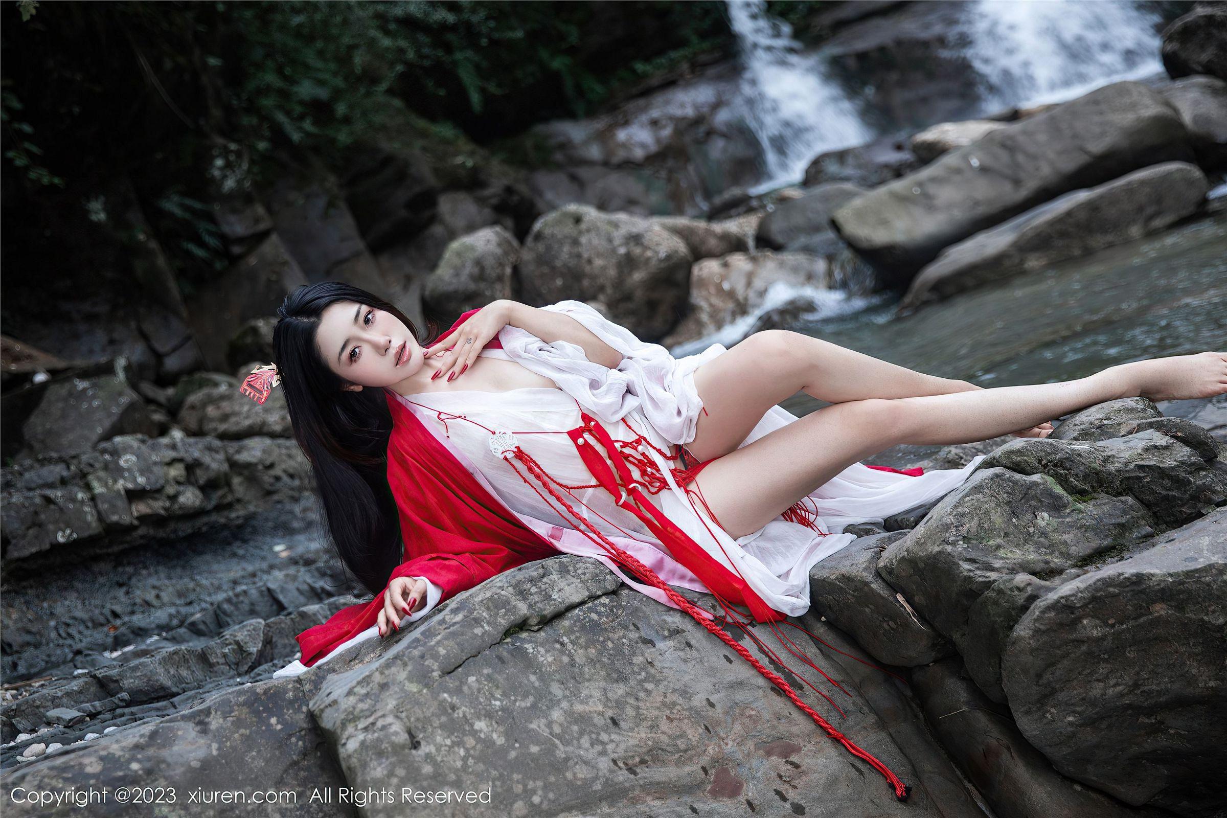 [XIUREN秀人网] 2023.08.28 NO.7295 严利娅Yuliya_p022