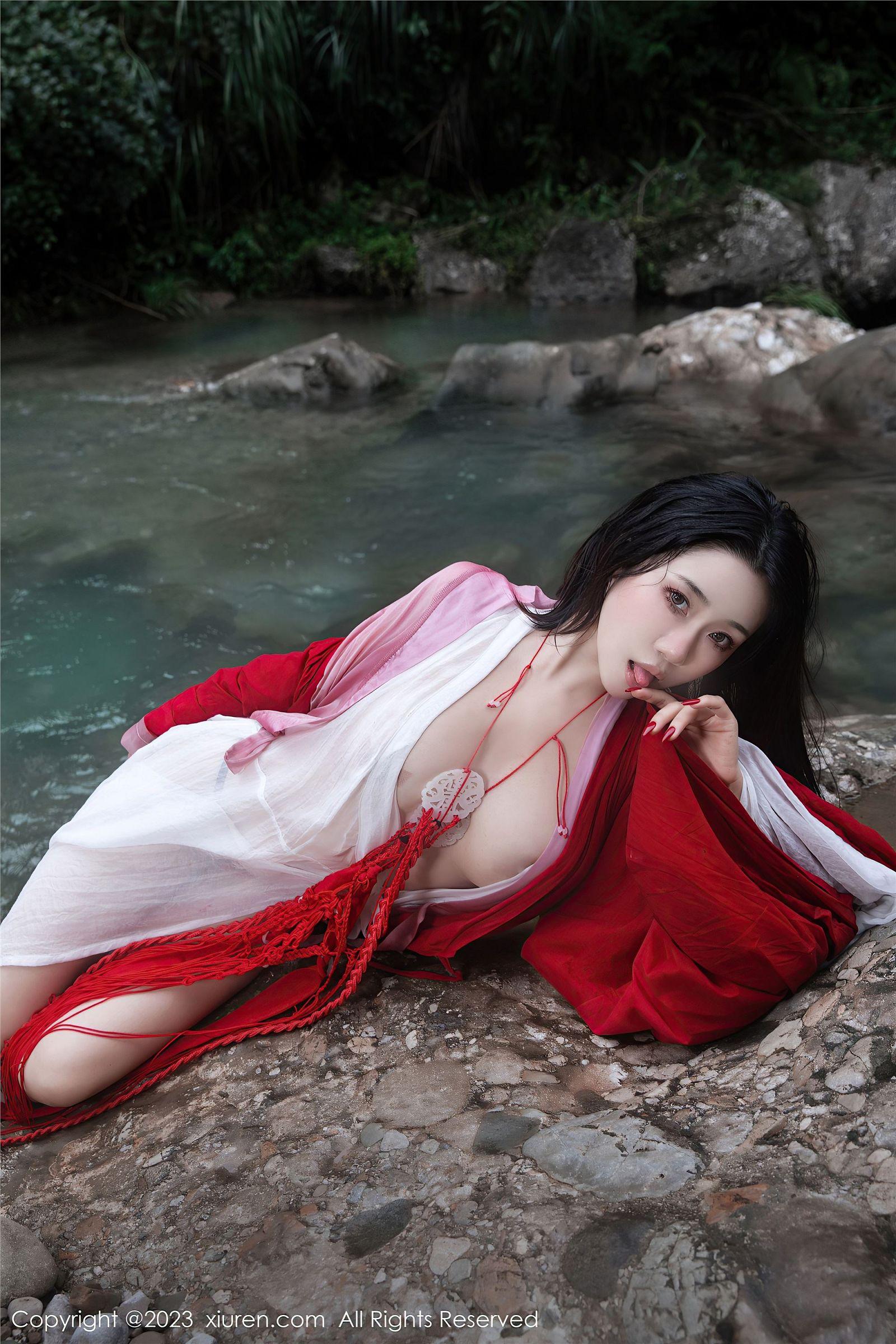 [XIUREN秀人网] 2023.08.28 NO.7295 严利娅Yuliya_p011