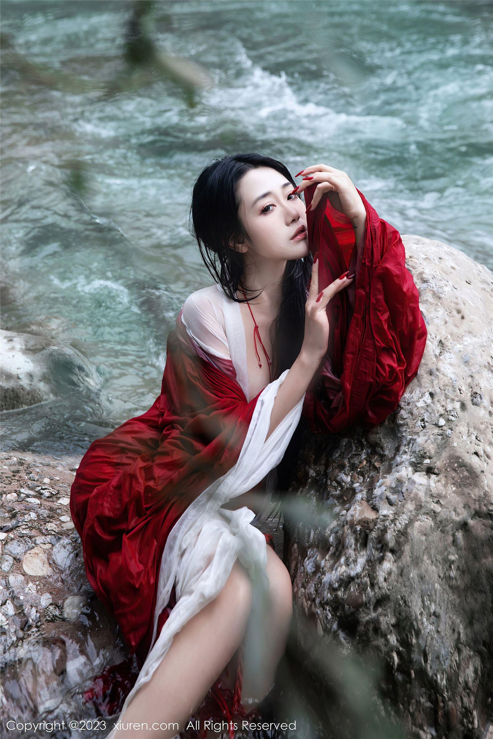 [XIUREN秀人网] 2023.08.28 NO.7295 严利娅Yuliya_p043