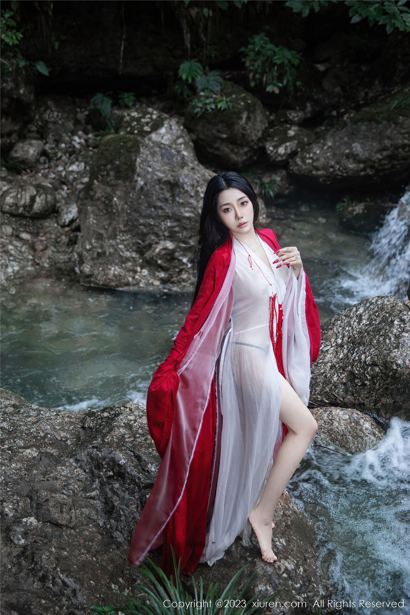 [XIUREN秀人网] 2023.08.28 NO.7295 严利娅Yuliya_p016
