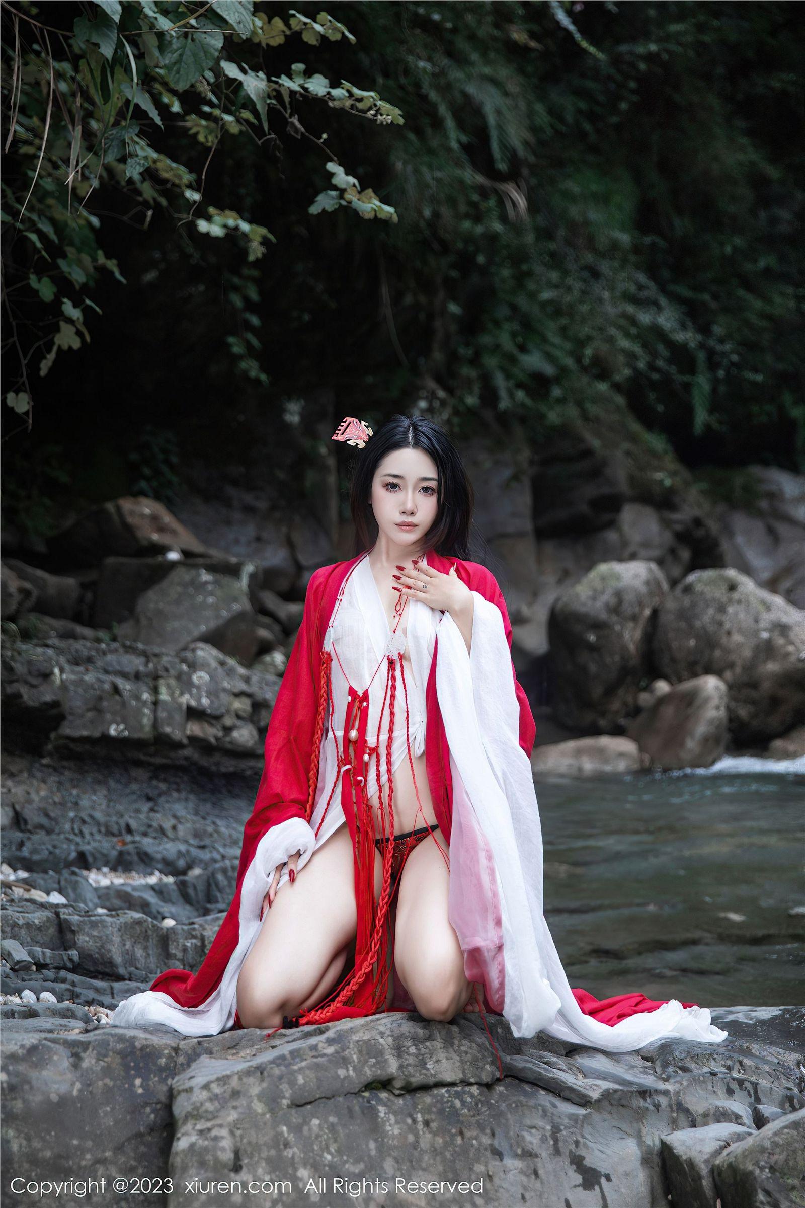 [XIUREN秀人网] 2023.08.28 NO.7295 严利娅Yuliya_p017