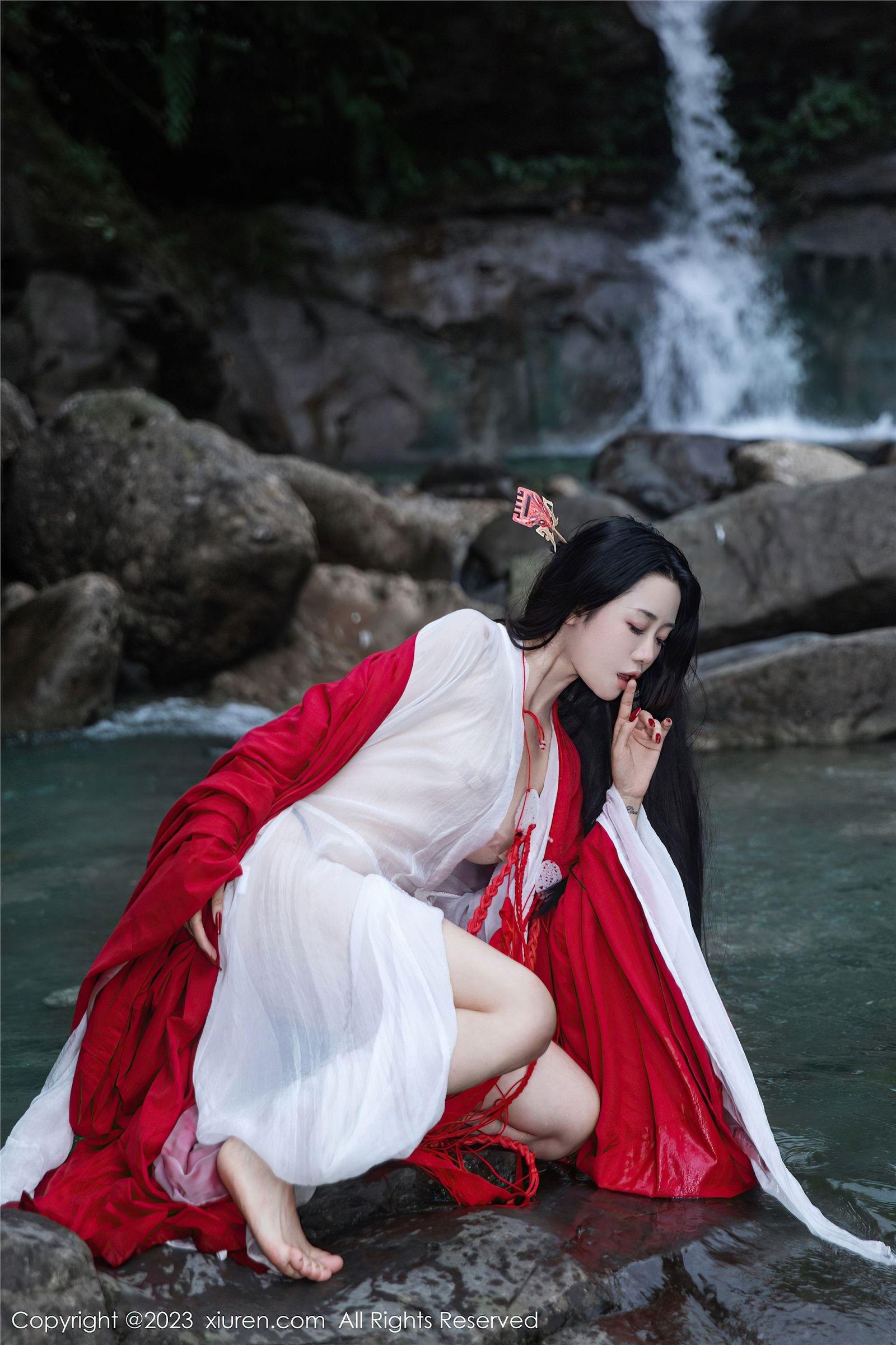 [XIUREN秀人网] 2023.08.28 NO.7295 严利娅Yuliya_p006
