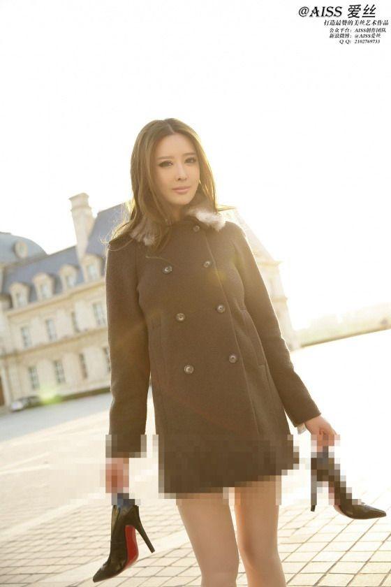 [AISS爱丝钻石] 经典丝袜美腿外拍 NO.041 冬日暖阳_p038