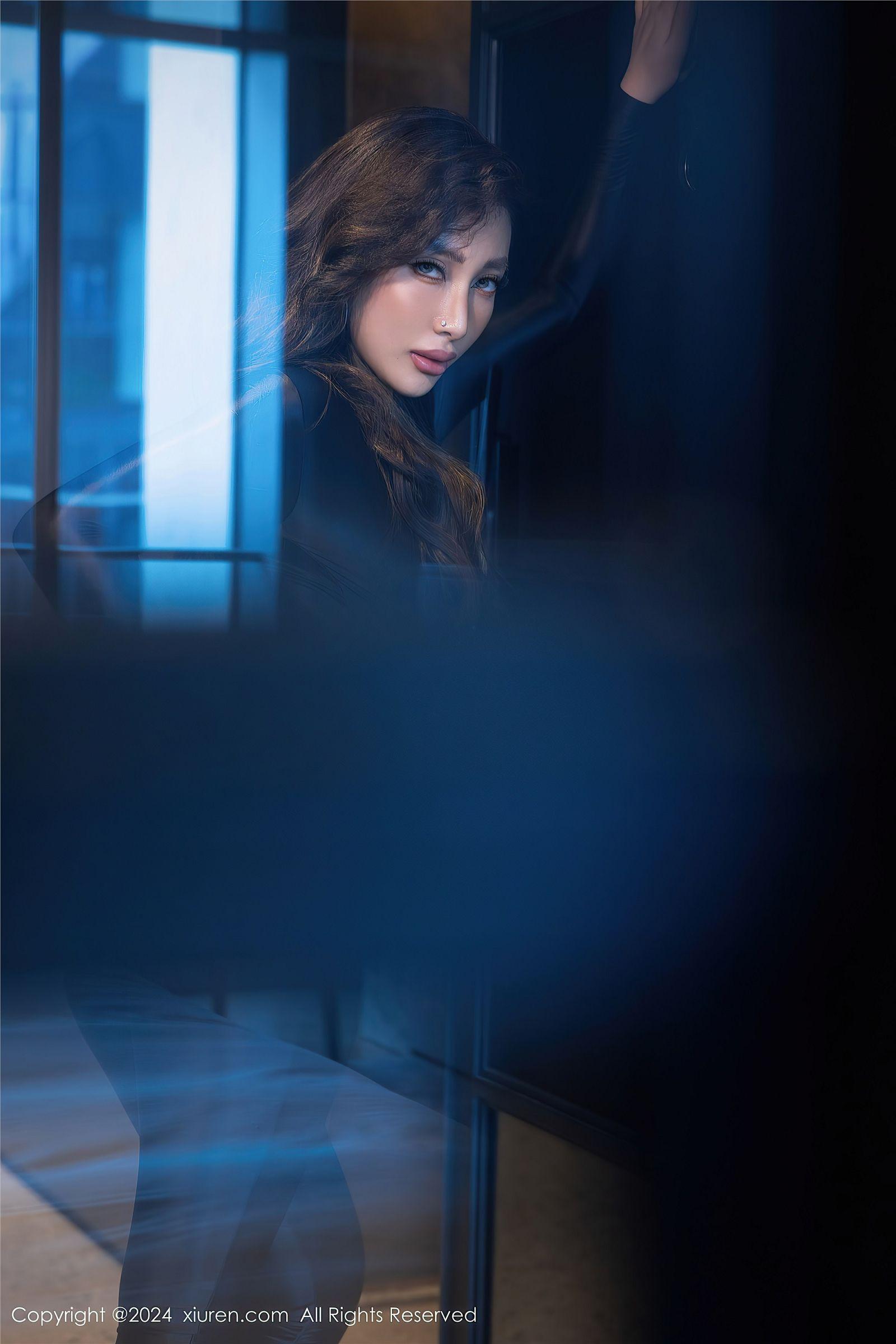 [XIUREN秀人网] 2024.10.10 NO.9259 FE-_p002