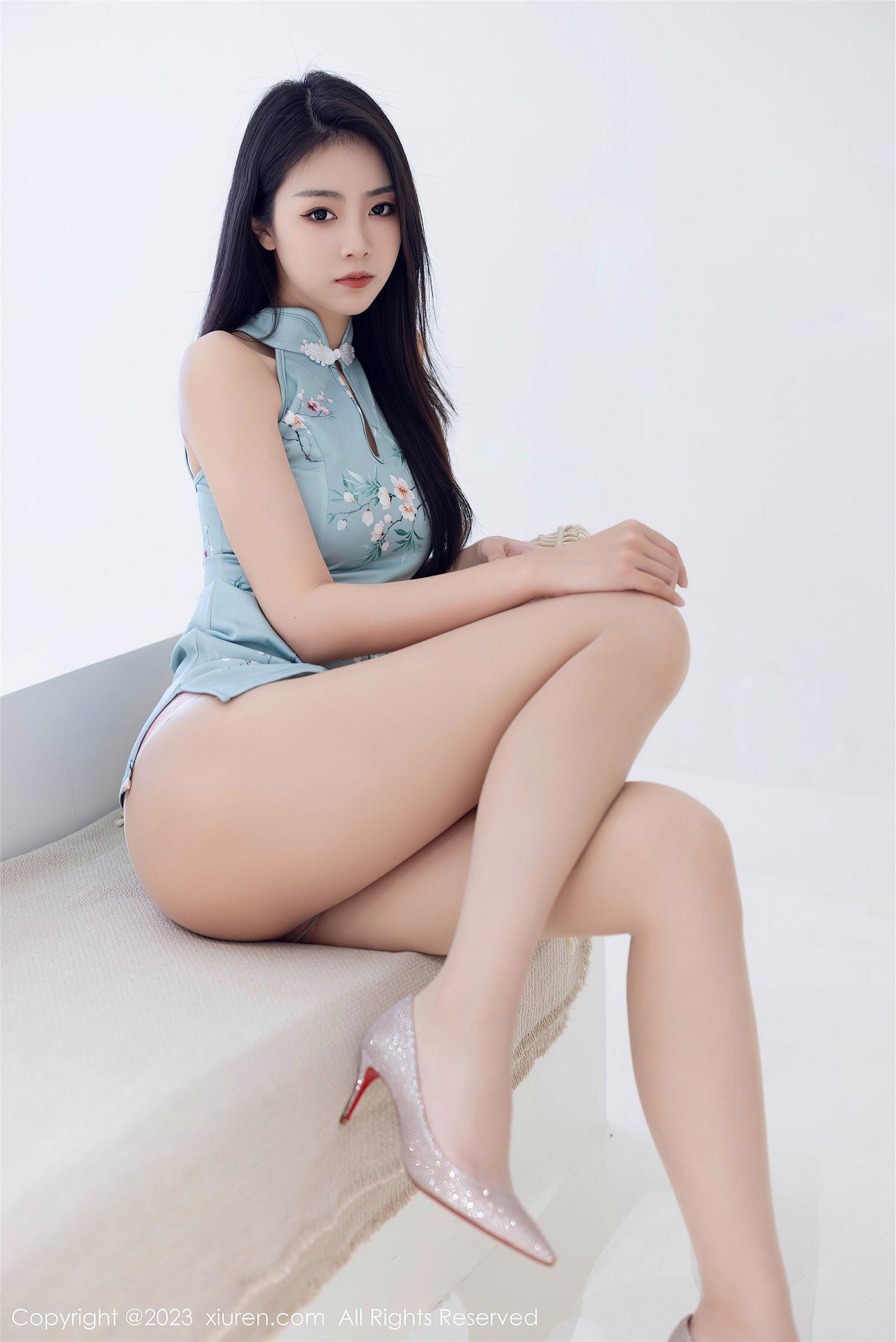 [XIUREN秀人网] 2023.07.12 NO.7067 可樂Vicky 丝袜_p017