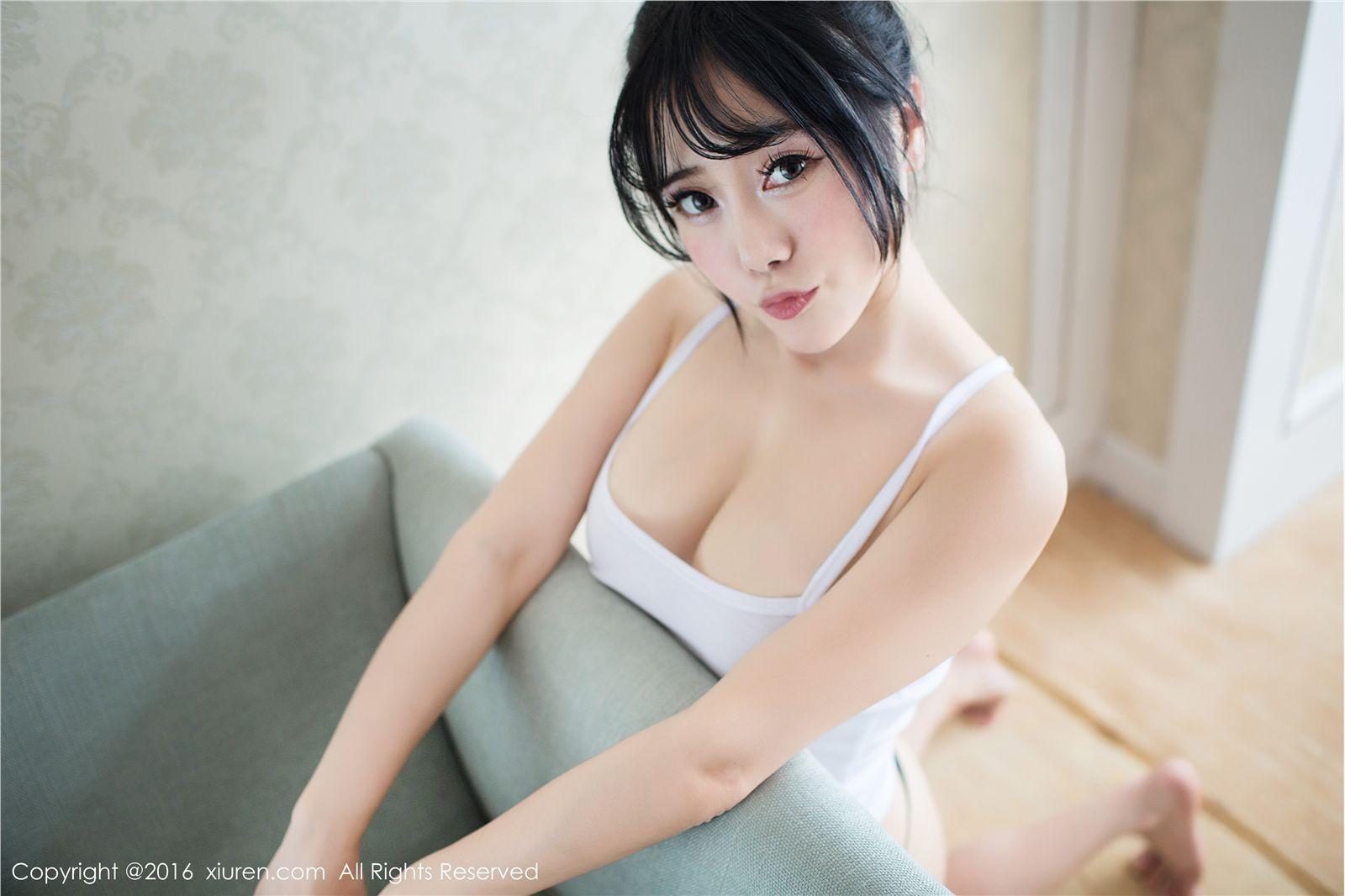 [秀人XIUREN] 2016.06.23 NO.550 兜豆靓Youlina_p058