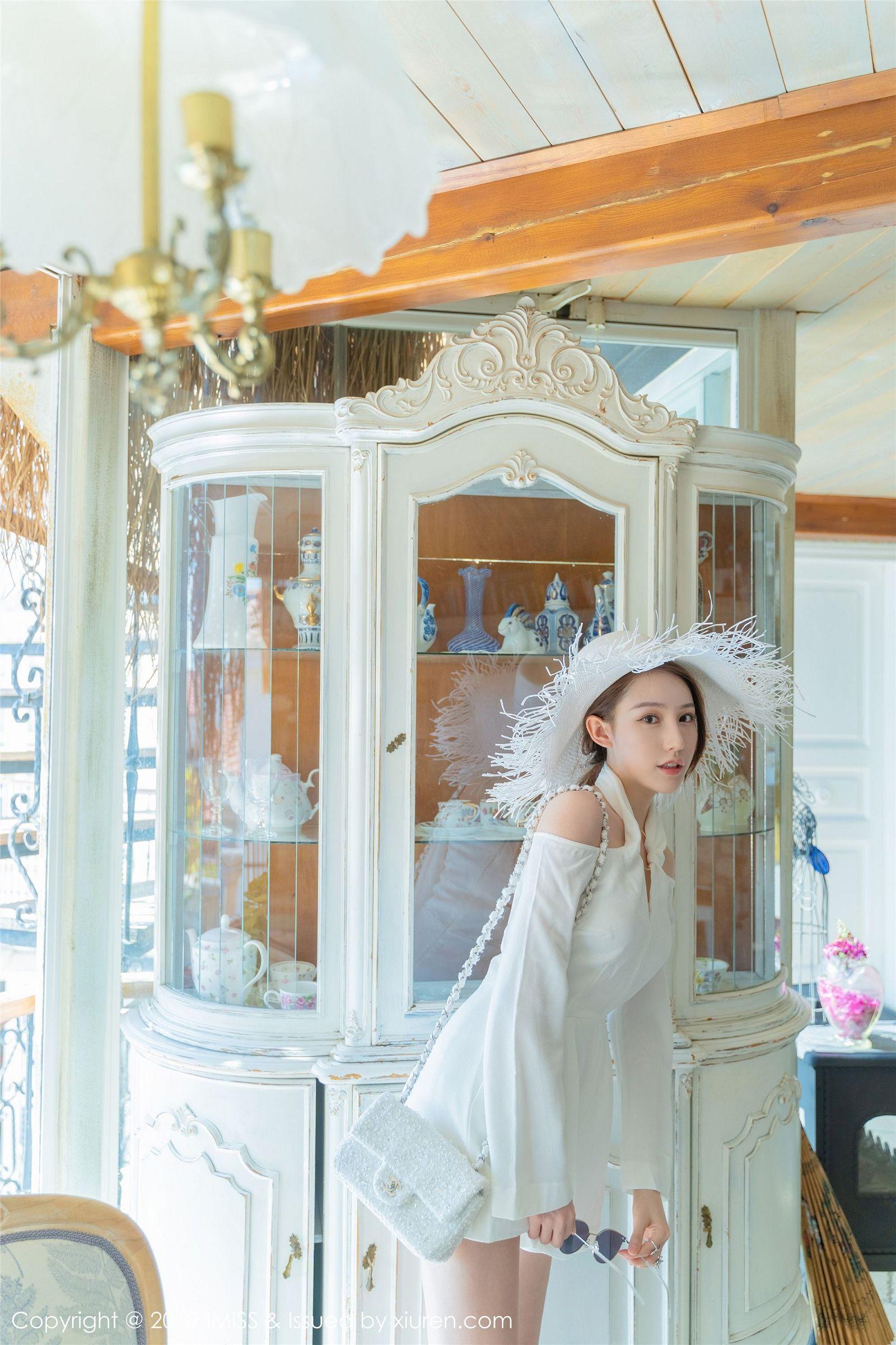 [IMISS爱蜜社] 2019.08.09 VOL.368 Lynn刘奕宁_p002