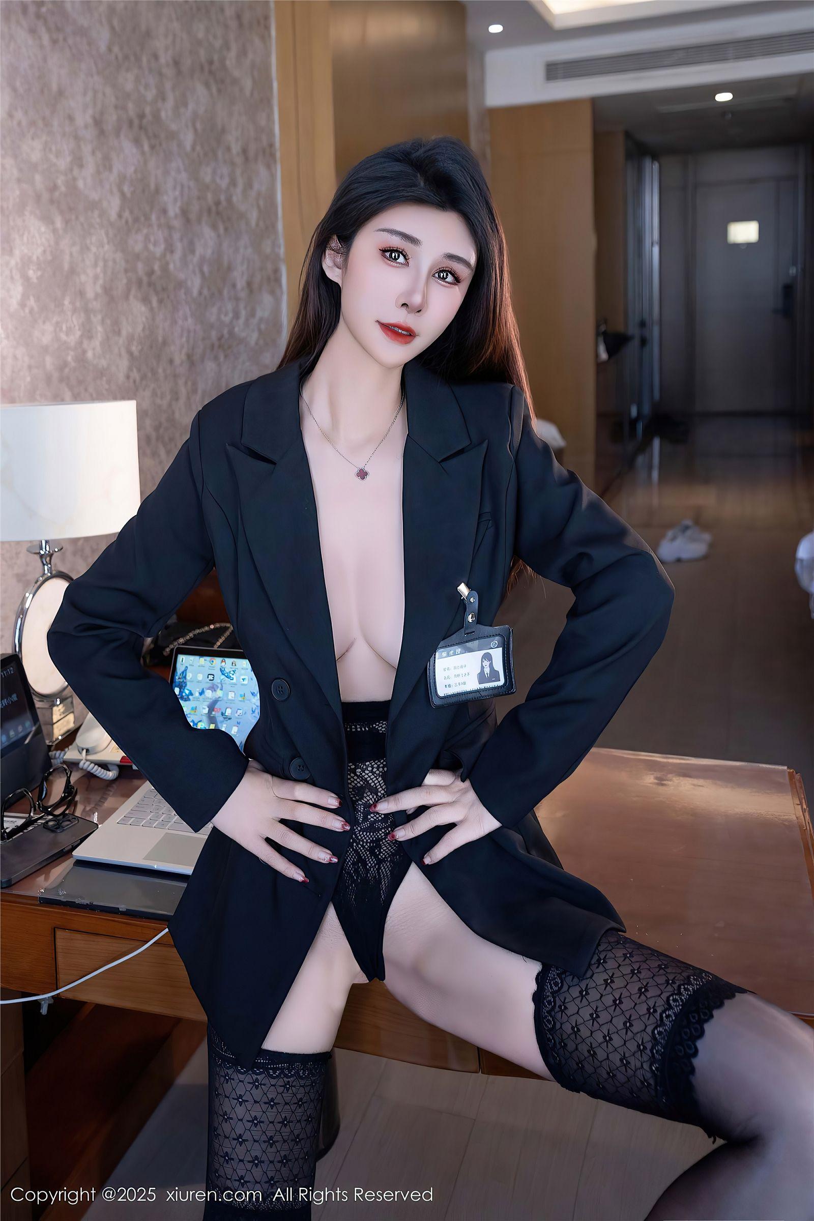 [XIUREN秀人网] 2025.04.01 NO.10095 艺艺yiyi_p034
