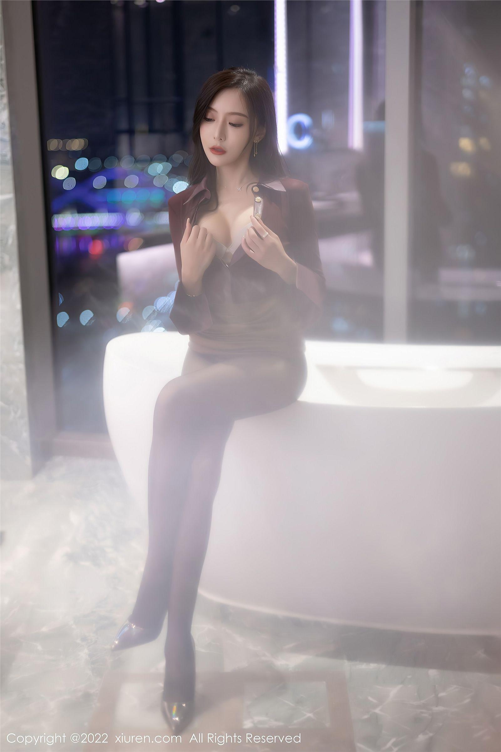 [XIUREN秀人网] 2022.10.13 NO.5707 王馨瑶yanni_p014
