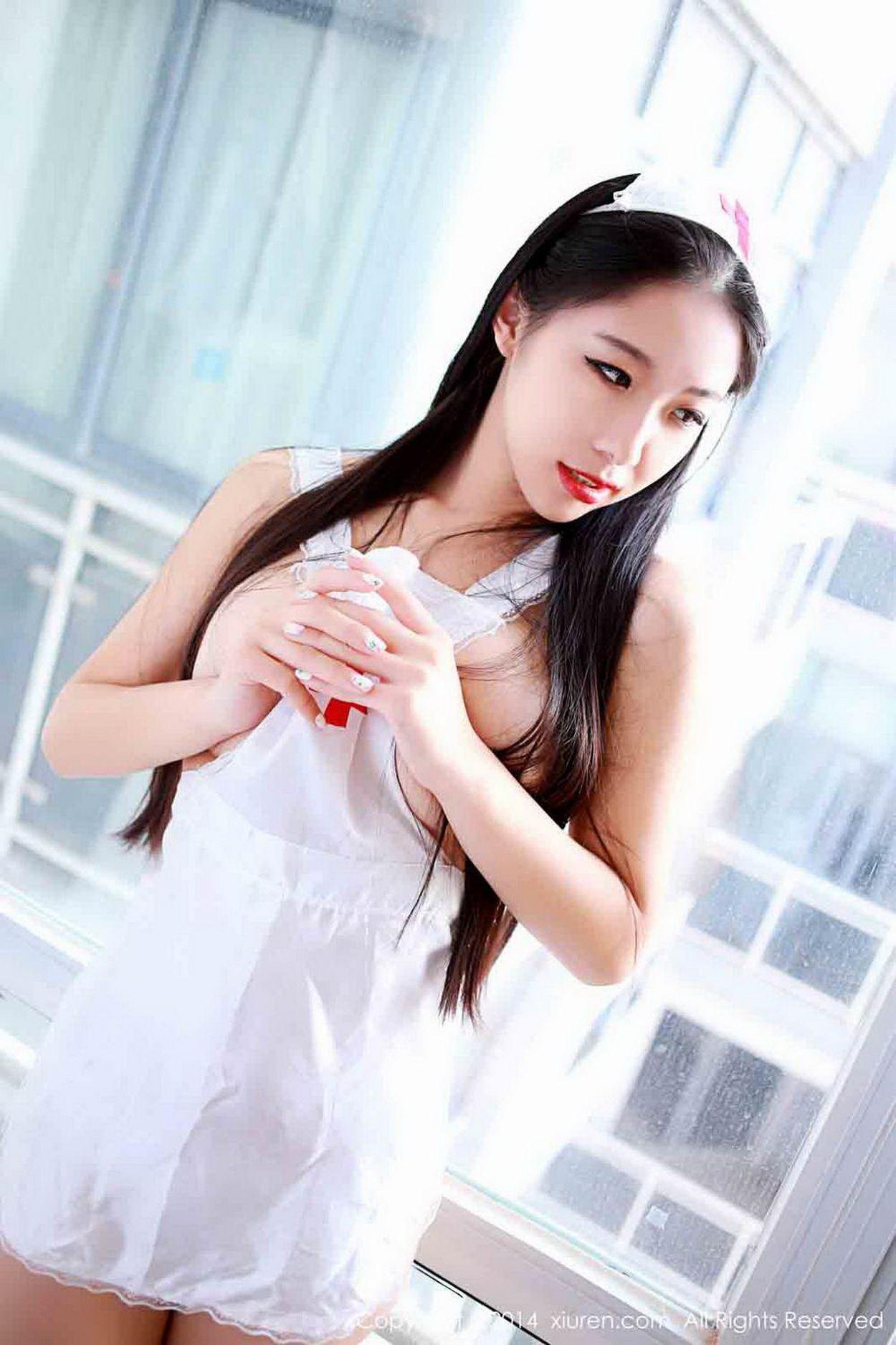 [秀人XIUREN] 2014.12.25 NO.260 daisy芒果小姐_p001