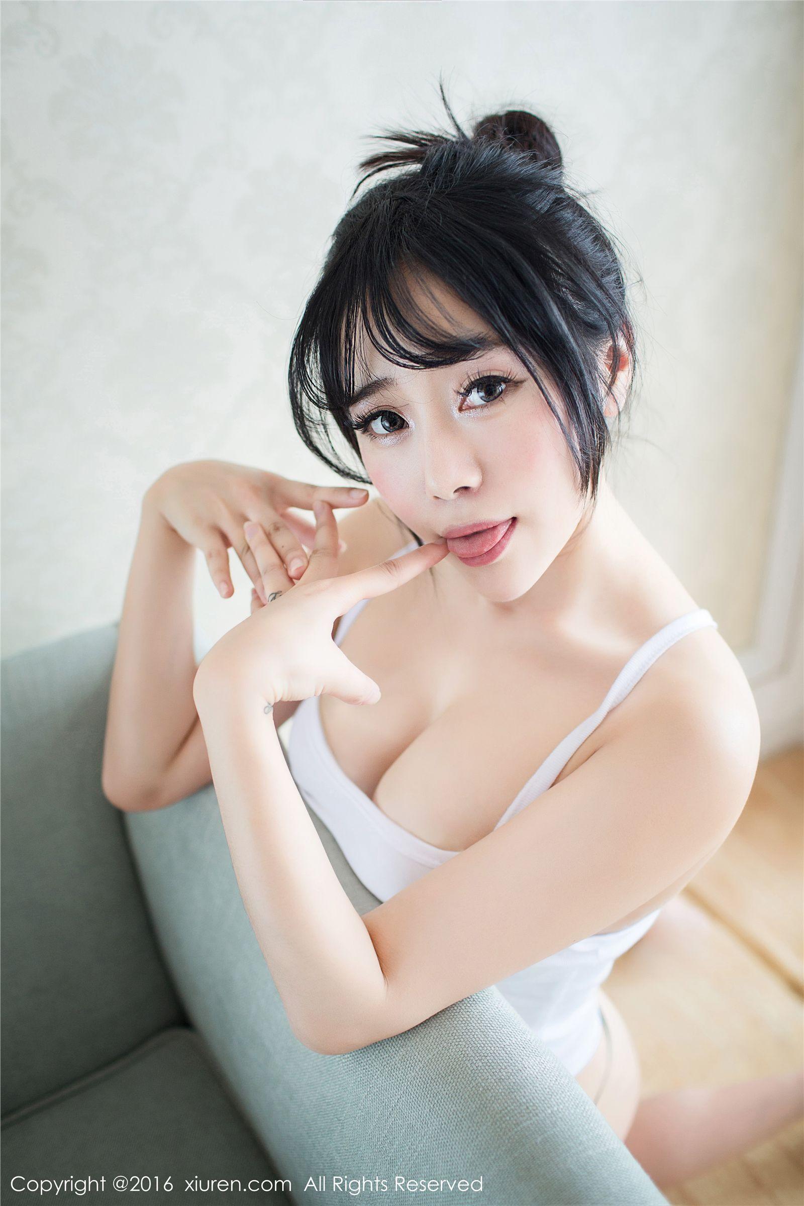 [秀人XIUREN] 2016.06.23 NO.550 兜豆靓Youlina_p059