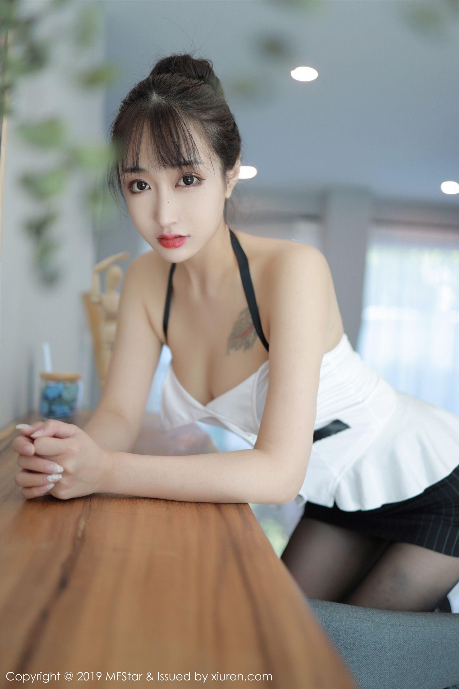 [MFStar模范学院] 2019.12.05 Vol.238 Betty林子欣_p052