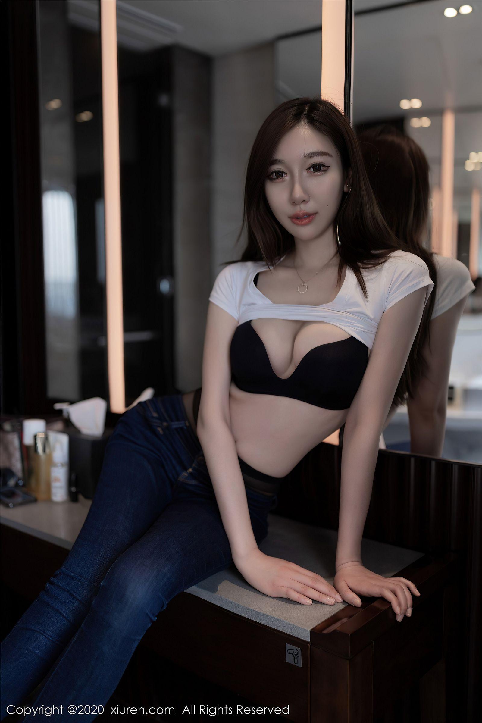 [XIUREN秀人网] 2020.08.05 NO.2406 Victoria志玲_p045