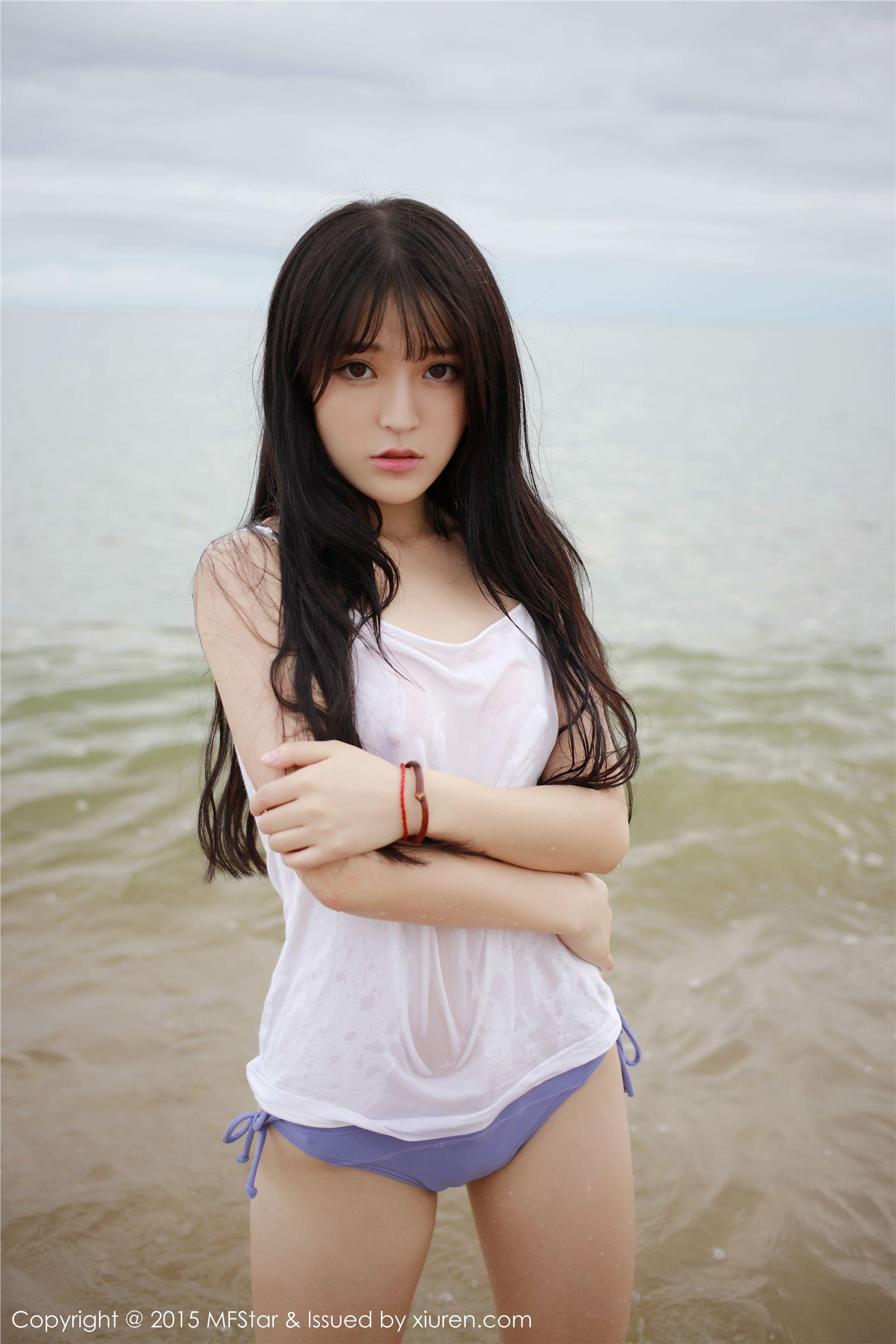 [模范学院美女] 2015.10.17 Vol.029 伊小七MoMo 首次旅拍的首套写真_p001