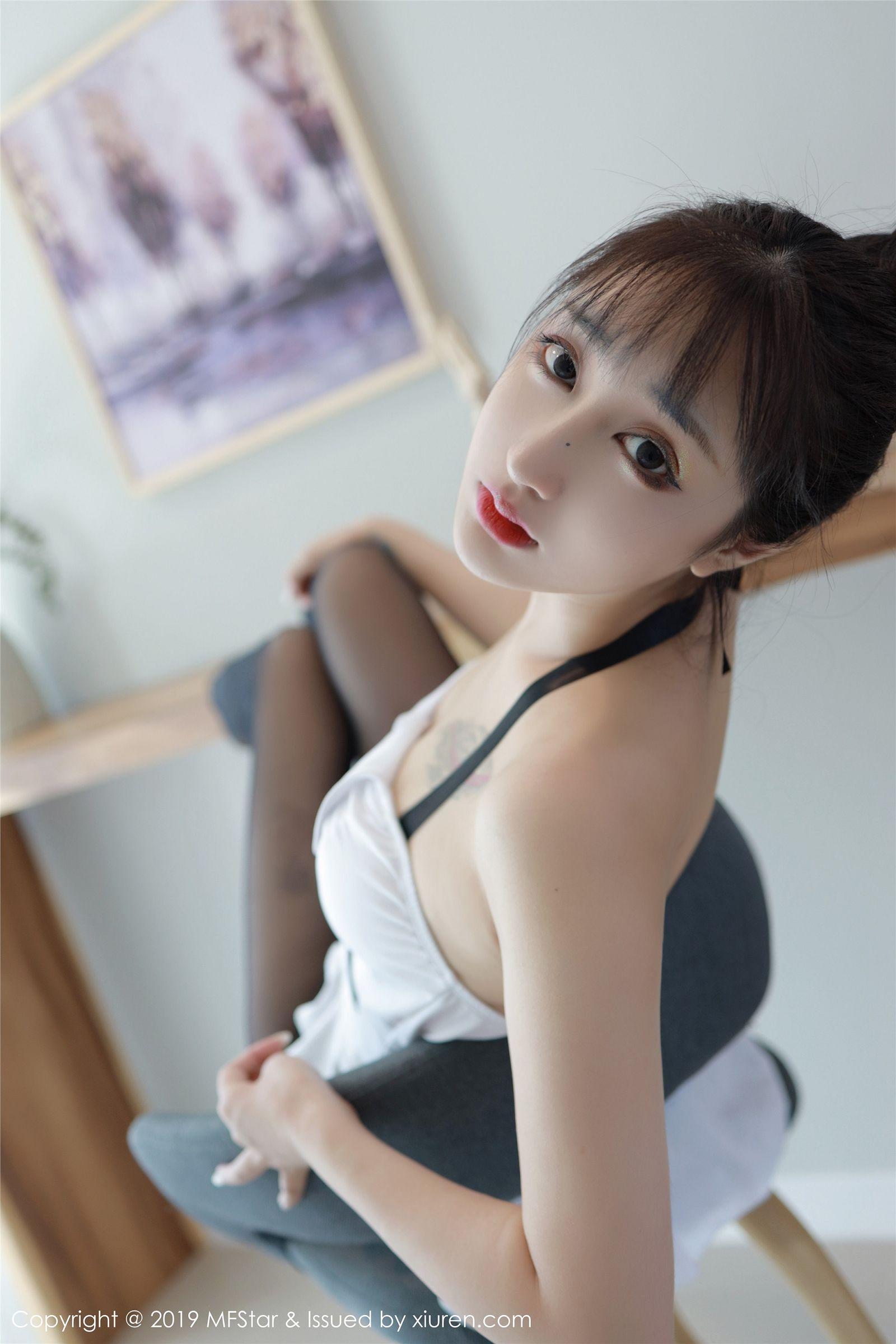 [MFStar模范学院] 2019.12.05 Vol.238 Betty林子欣_p032