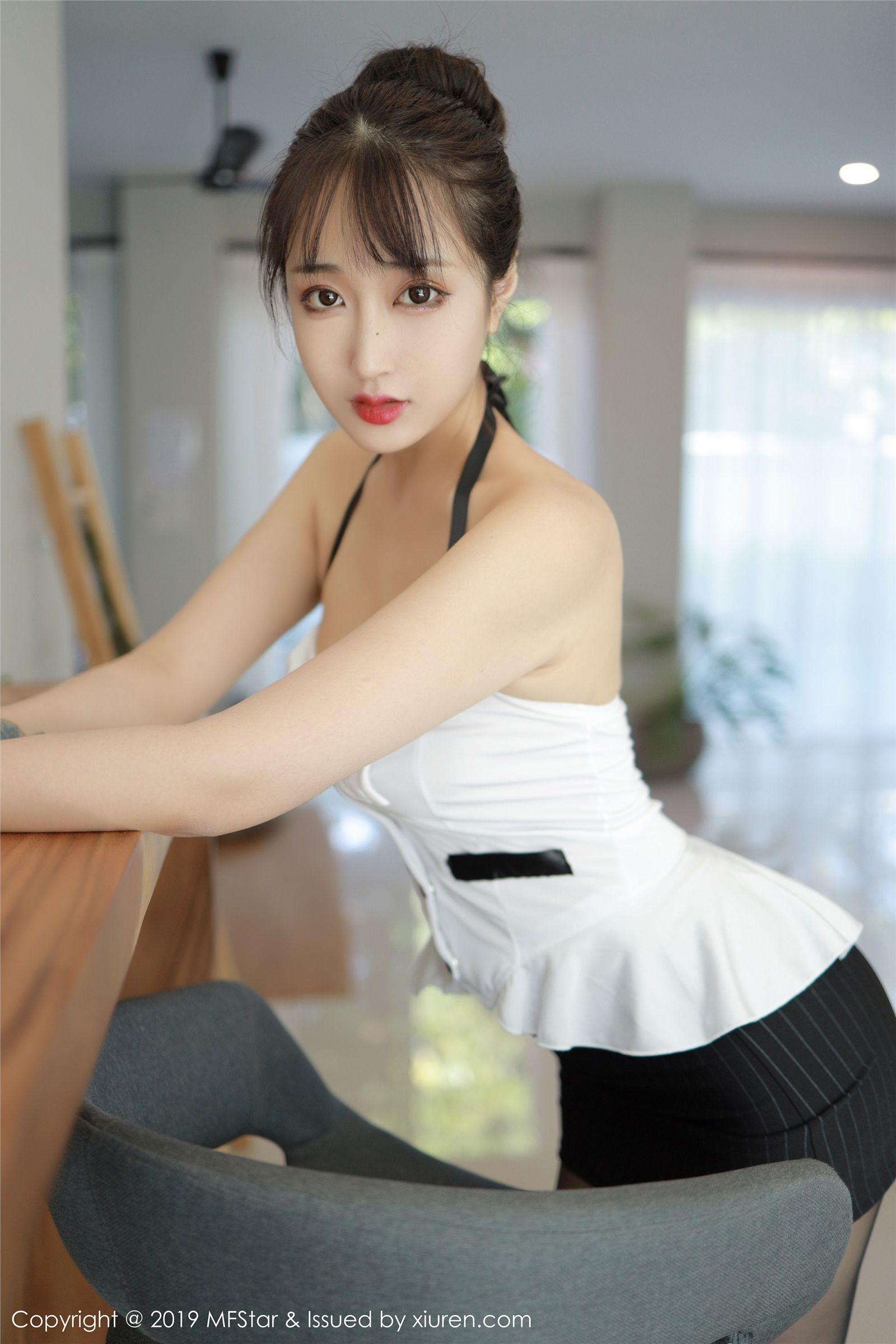 [MFStar模范学院] 2019.12.05 Vol.238 Betty林子欣_p048