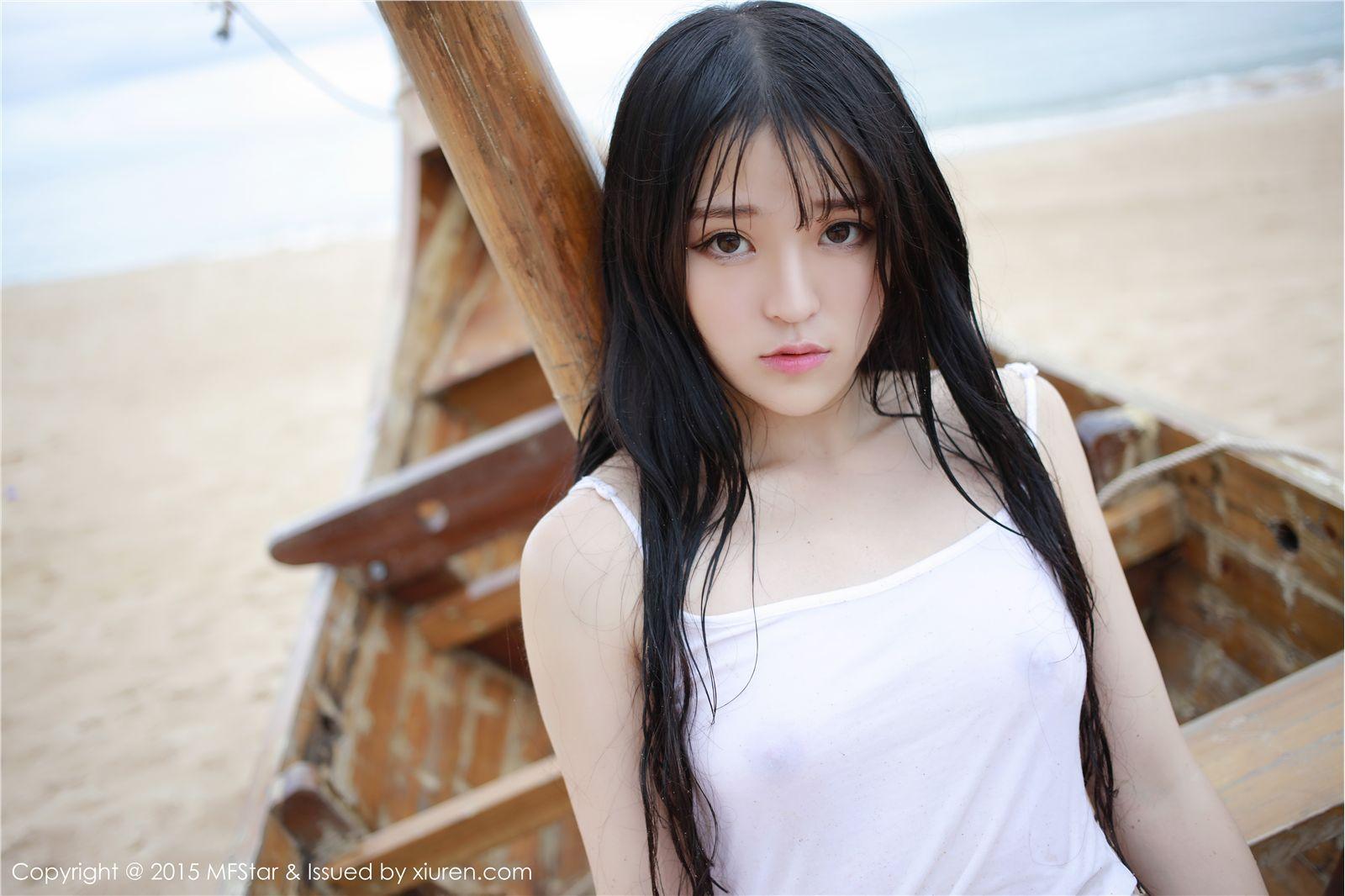 [模范学院美女] 2015.10.17 Vol.029 伊小七MoMo 首次旅拍的首套写真_p002