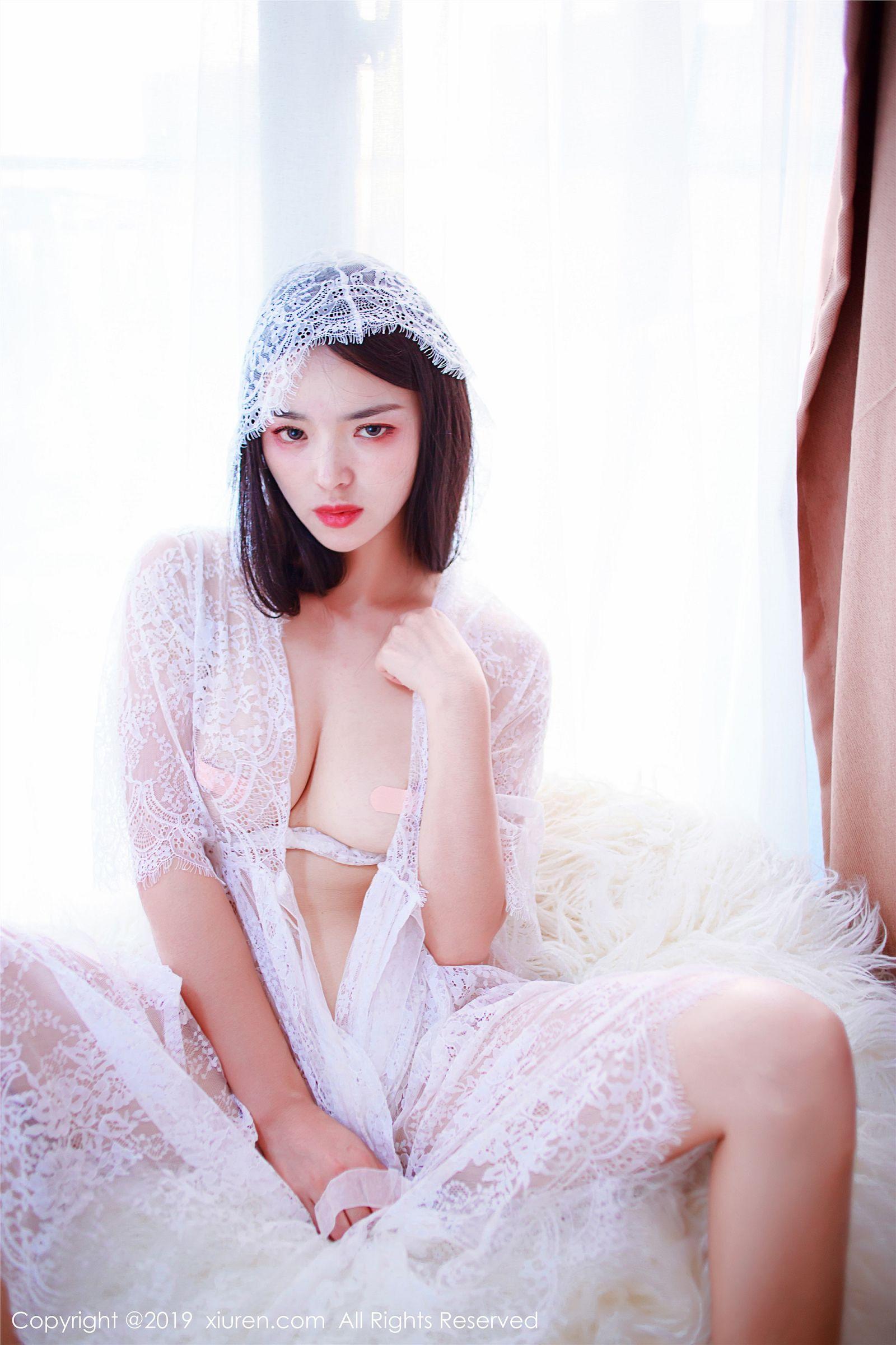[XIUREN秀人网] 2019.10.16 NO.1715 金静熙_p014