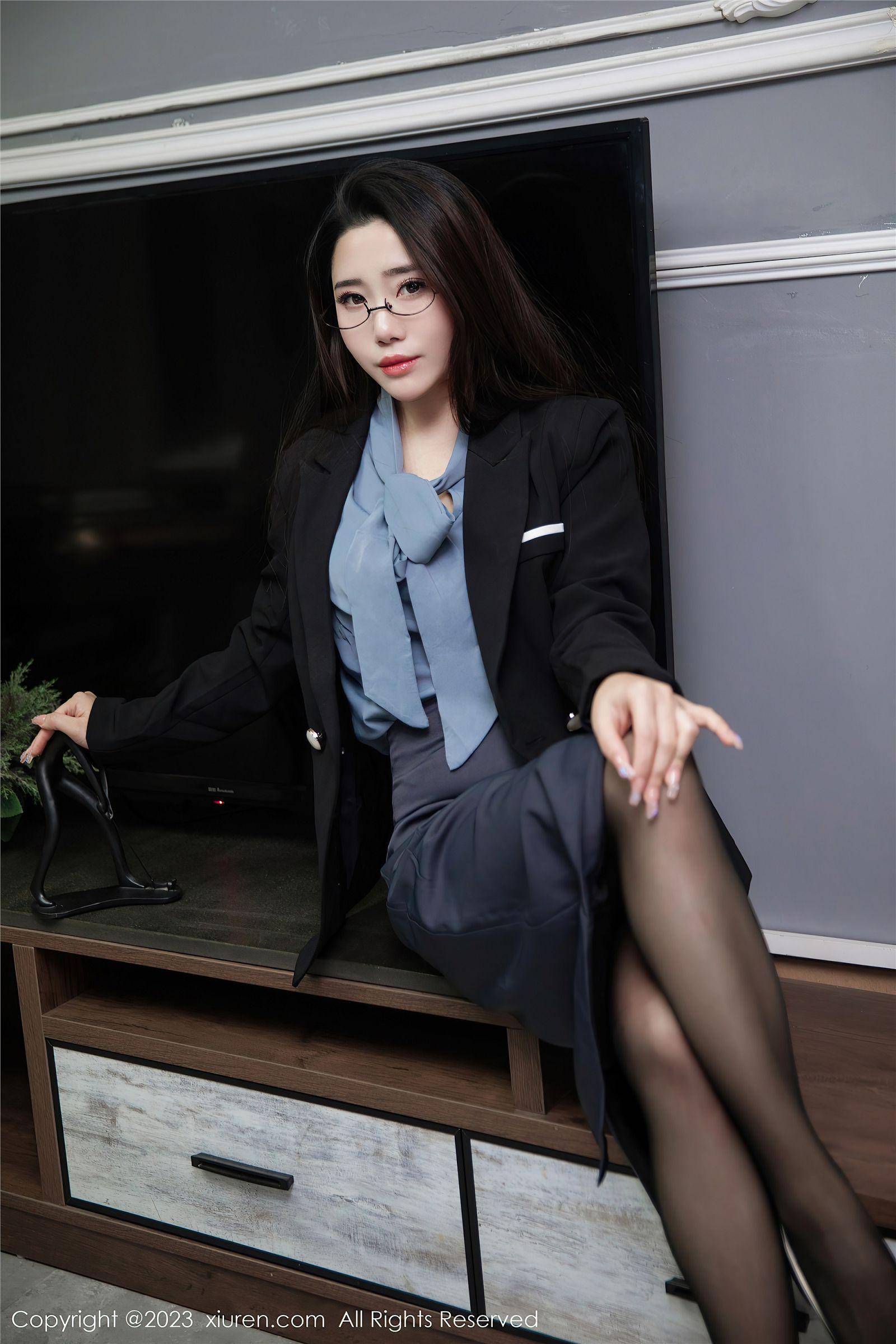 [XIUREN秀人网] 2023.08.03 NO.7179 严利娅Yuliya_p006