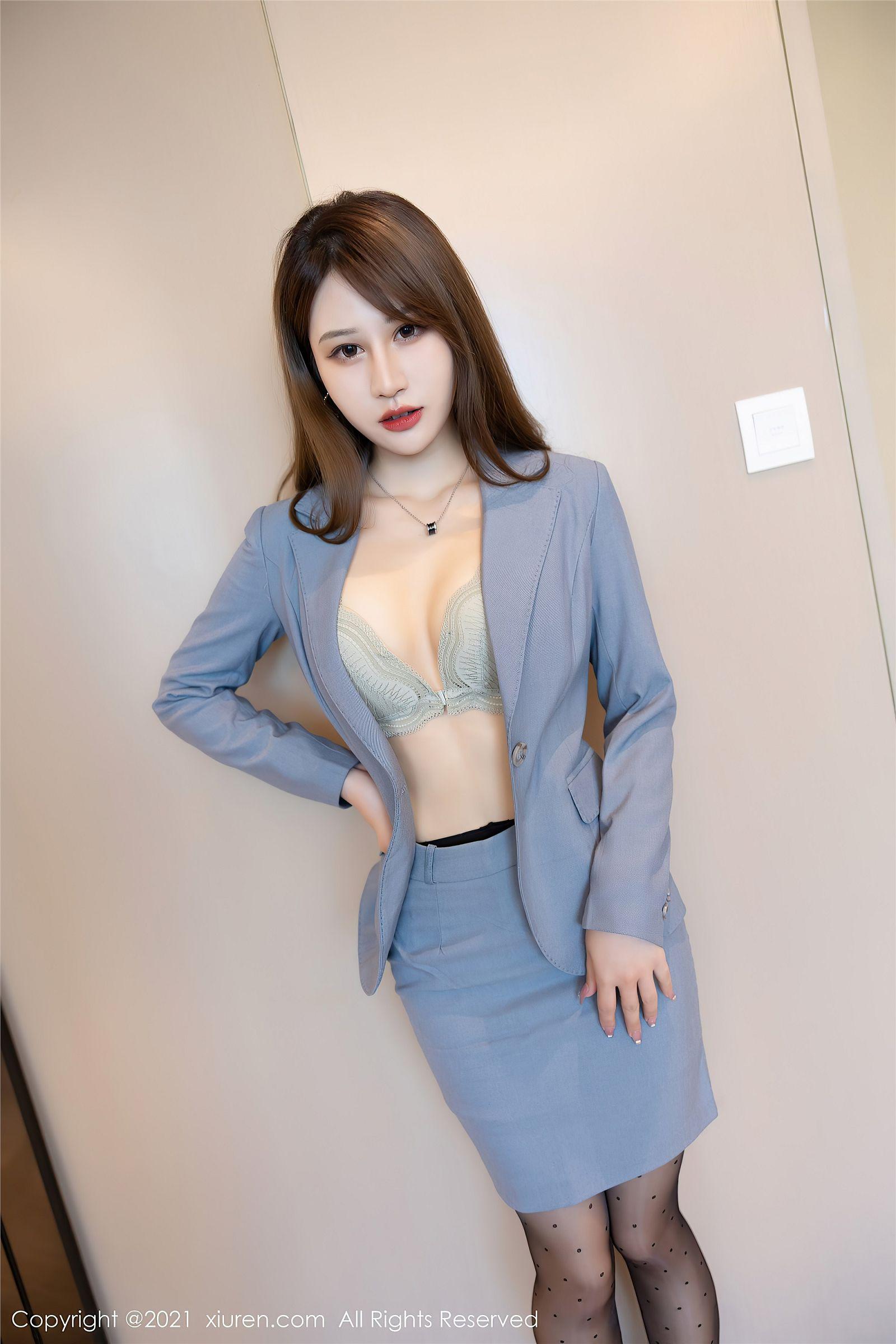 [XIUREN秀人网] 2021.10.26 NO.4117 张欣欣_p029
