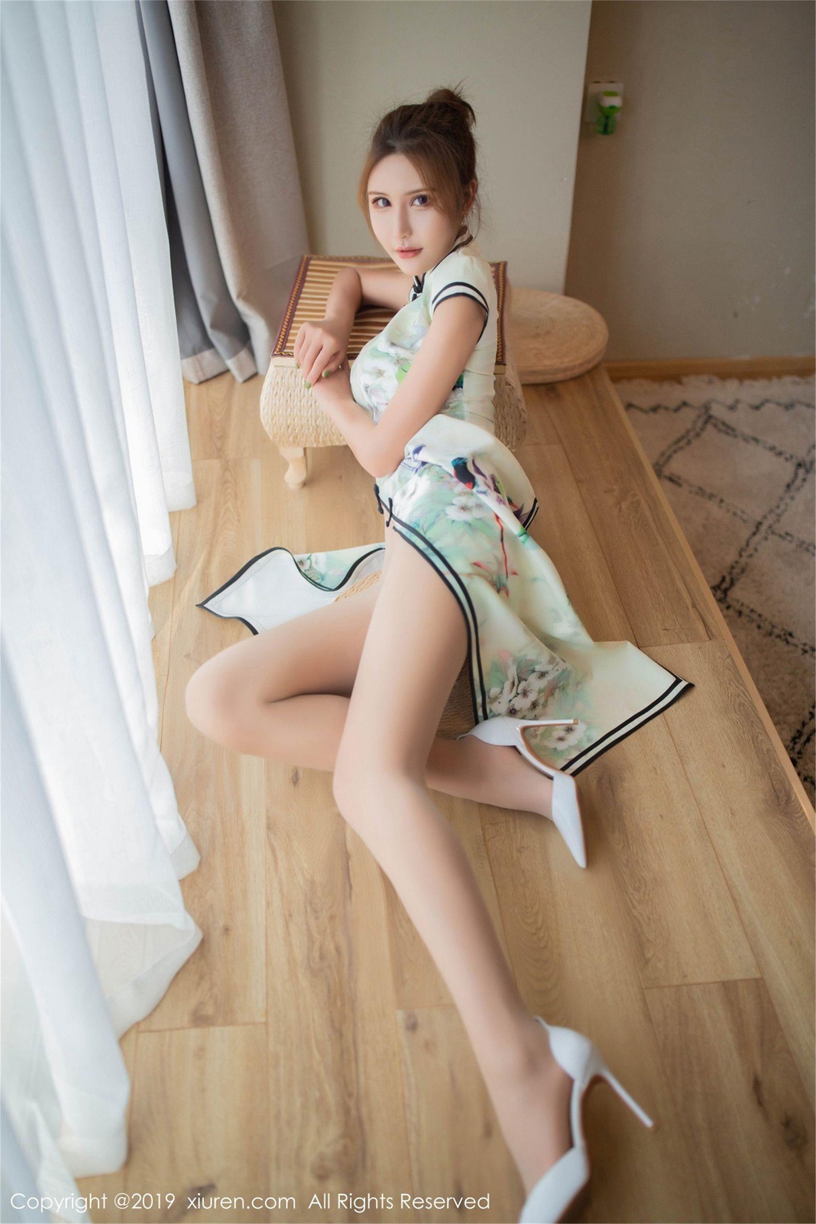 [XIUREN秀人网] 2019.07.10 NO.1542 Emily顾奈奈酱_p038