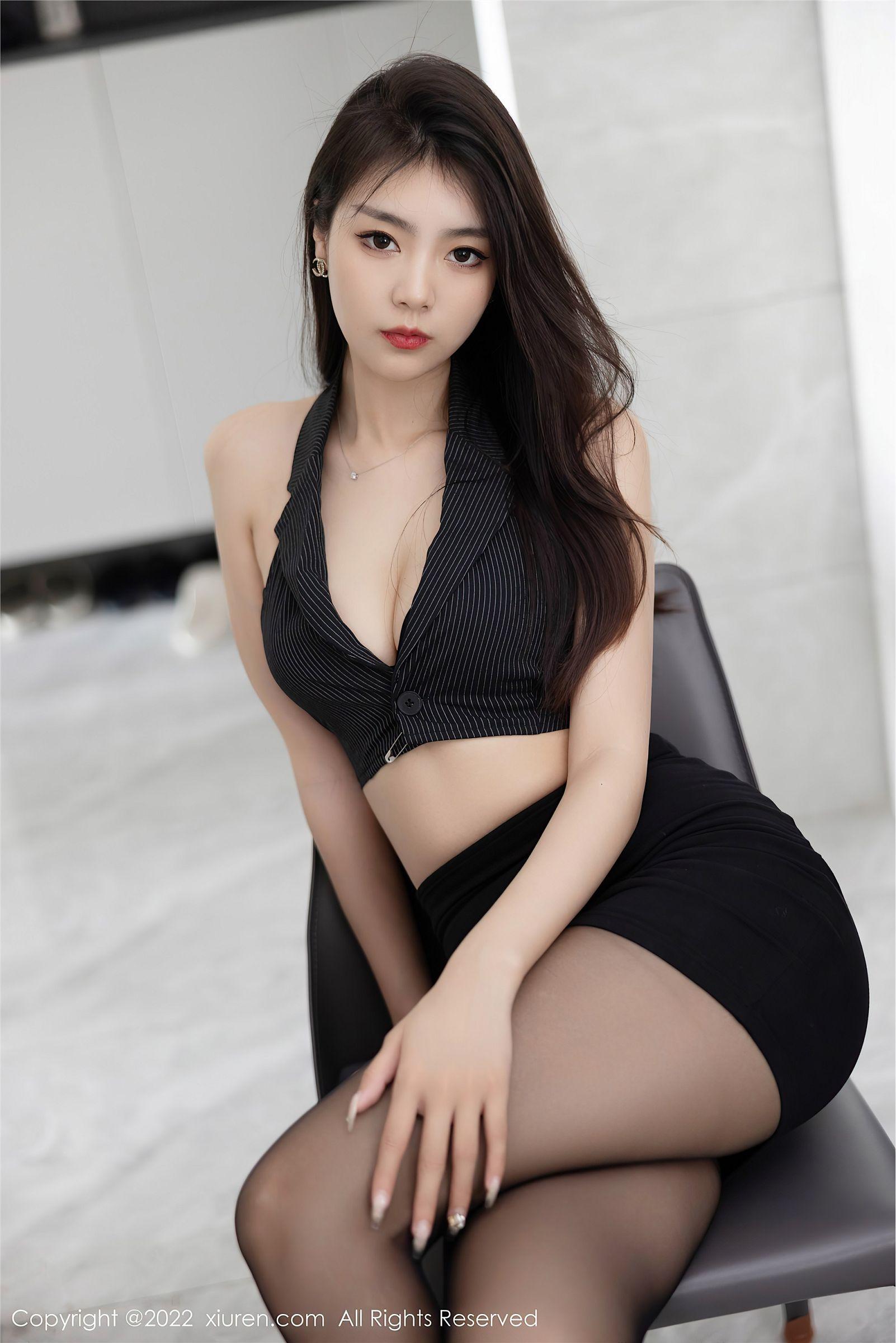 [XIUREN秀人网] 2022.09.08 NO.5562 可樂Vicky_p037