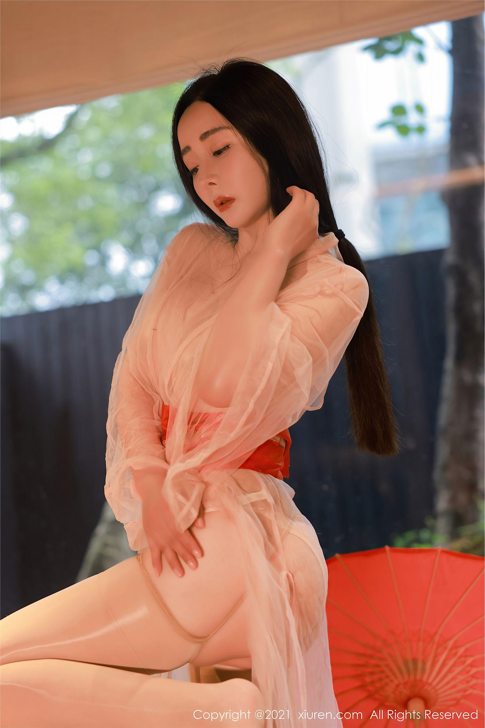 [XIUREN秀人网] 2021.09.27 NO.4002 允爾_p032