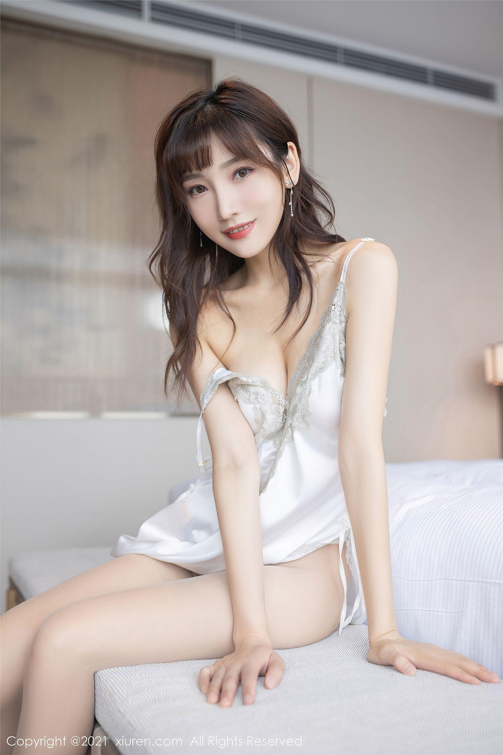 [XIUREN秀人网] 2021.08.26 NO.3861 陆萱萱_p009