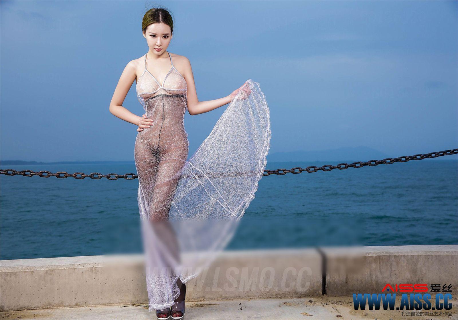 [AISS爱丝钻石] 丝袜美腿外拍 NO.068 独自等待_p001