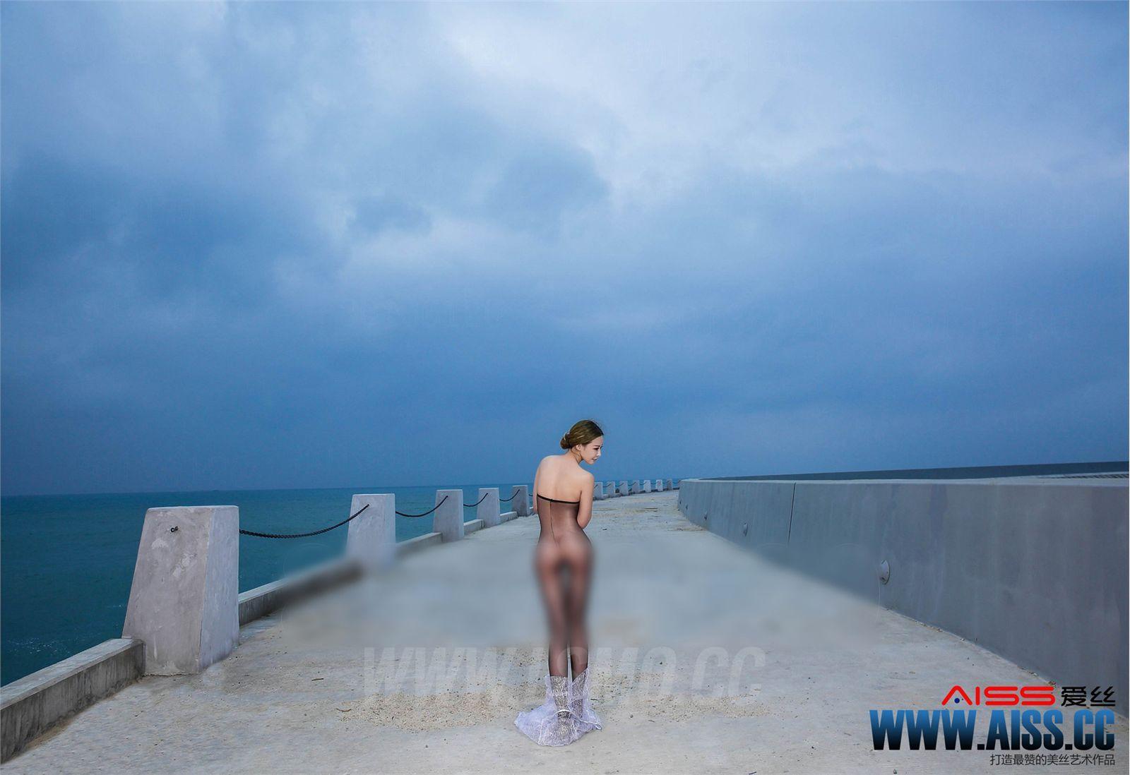 [AISS爱丝钻石] 丝袜美腿外拍 NO.068 独自等待_p019