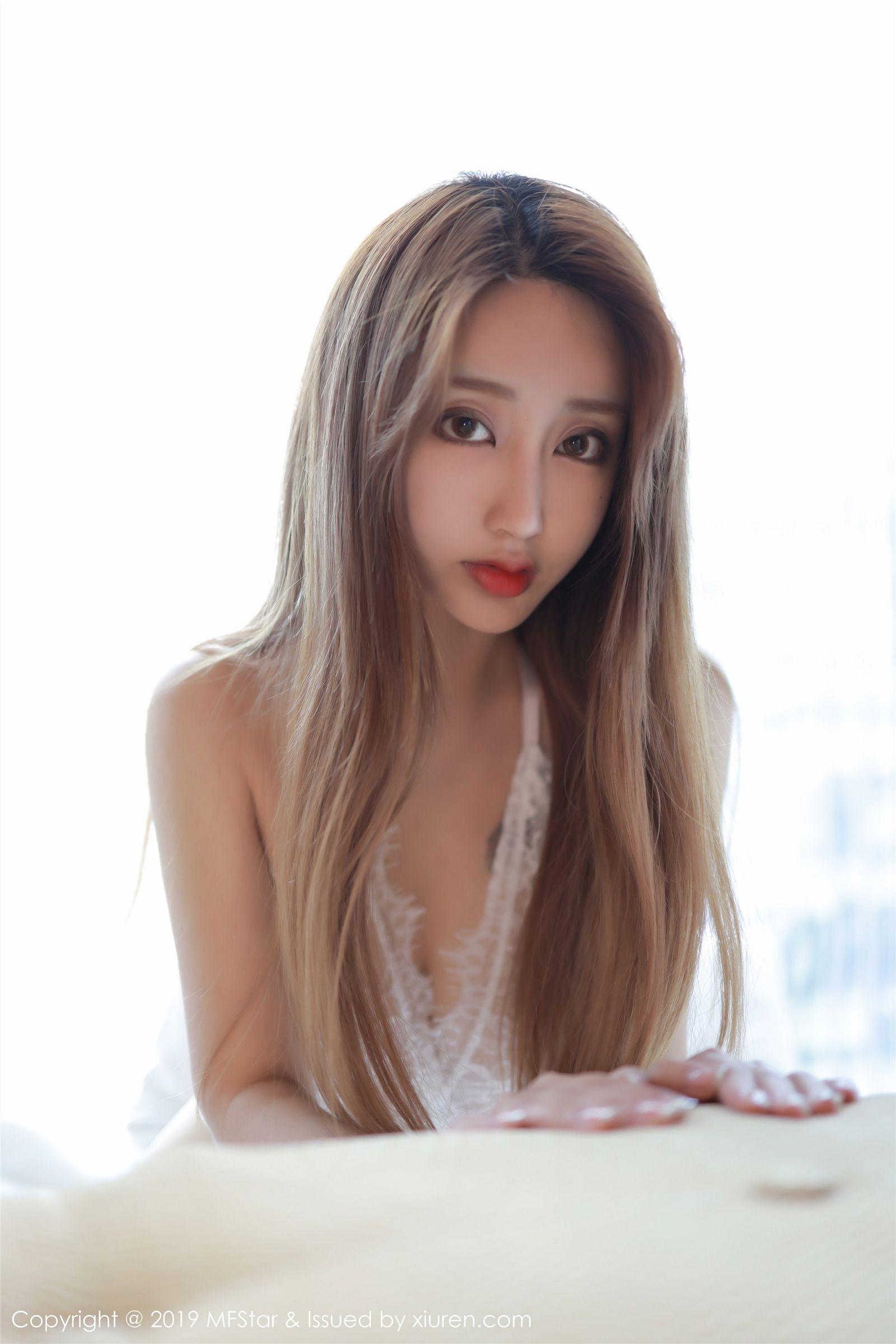 [MFStar模范学院] 2019.12.26 Vol.245 Betty林子欣_p026