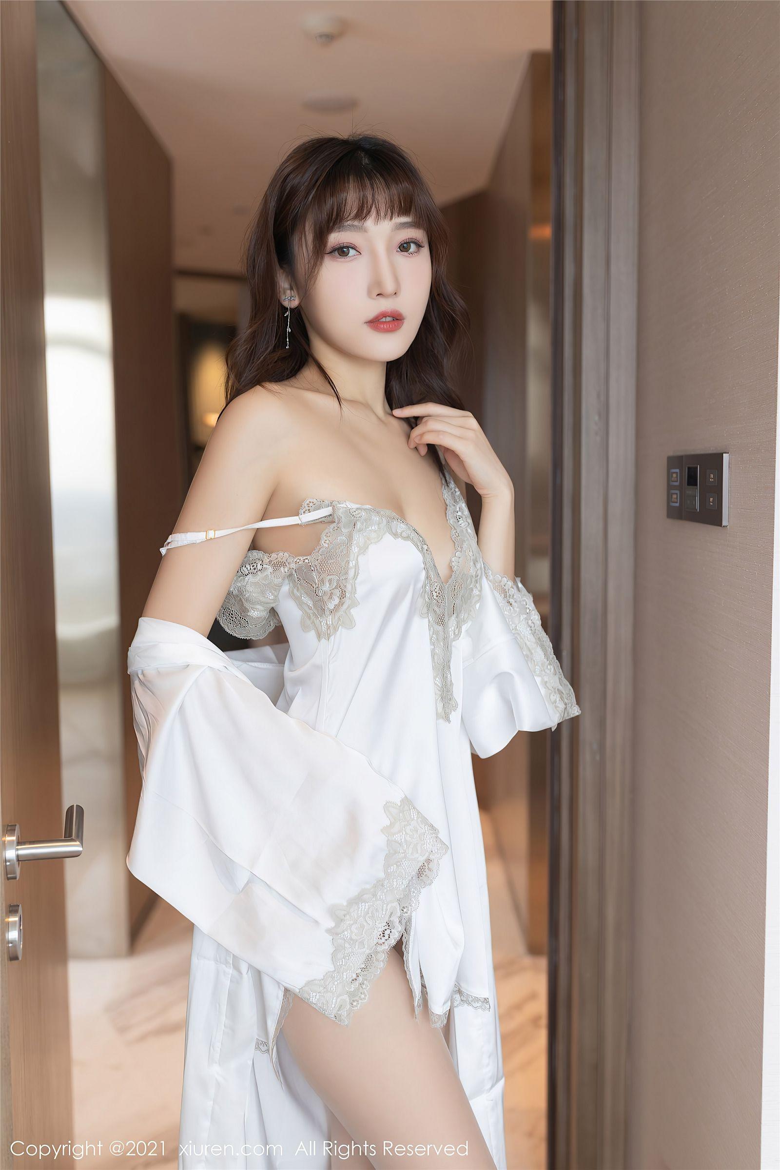 [XIUREN秀人网] 2021.08.26 NO.3861 陆萱萱_p040