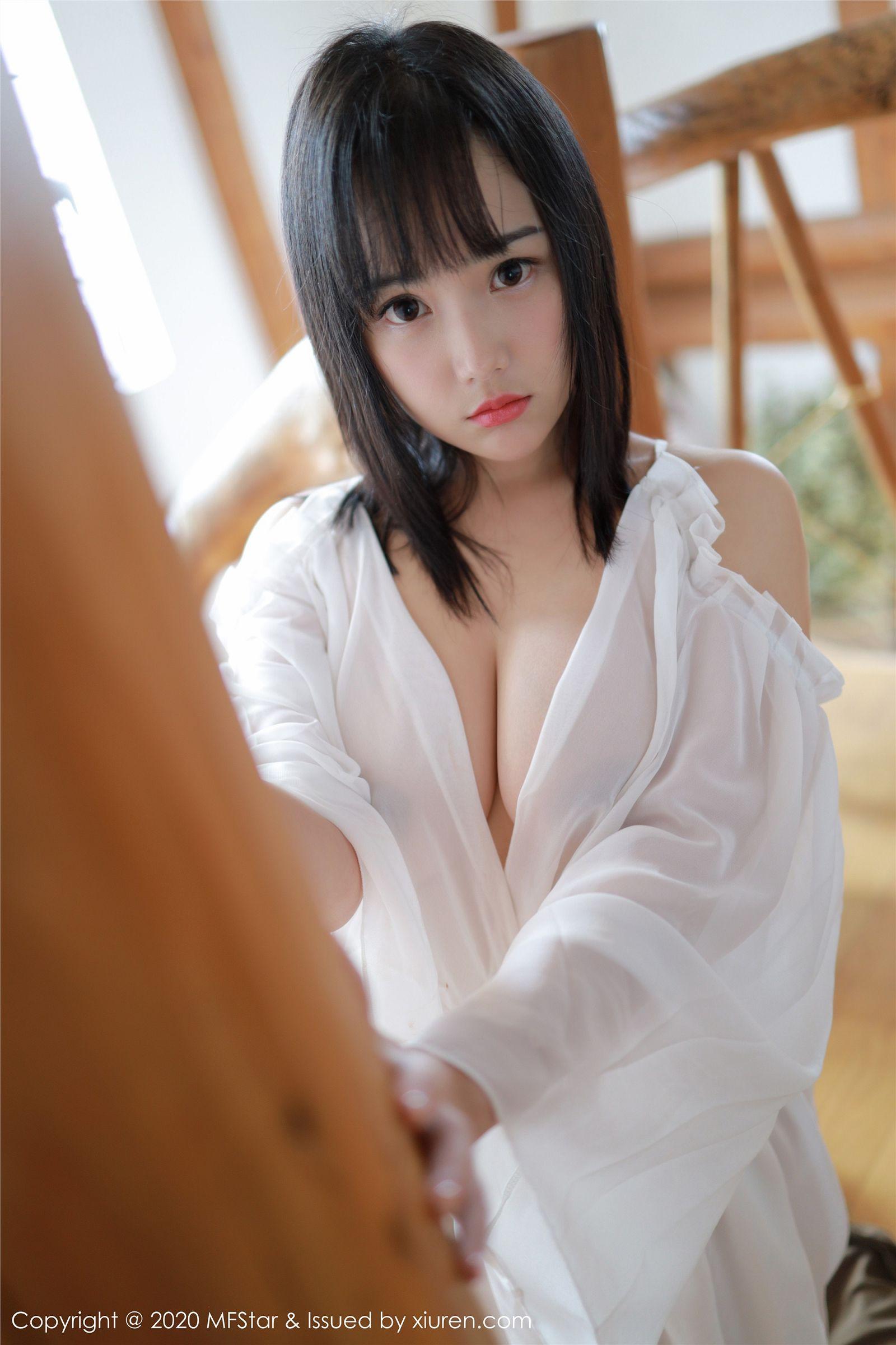 [MFStar模范学院] 2020.01.19 Vol.260 徐微微mia_p024