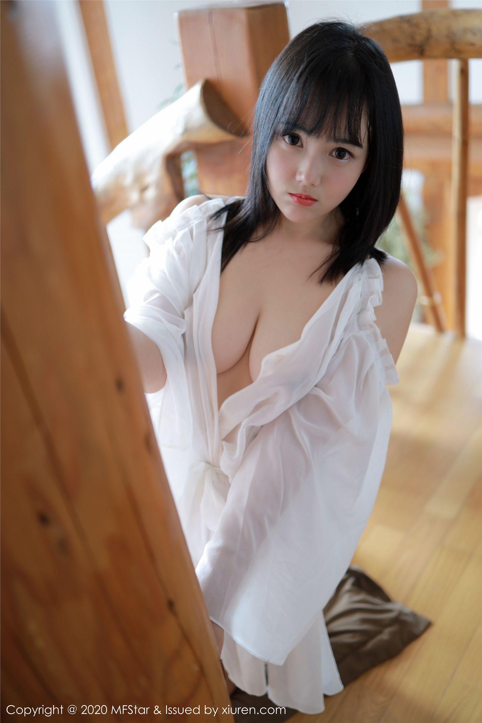 [MFStar模范学院] 2020.01.19 Vol.260 徐微微mia_p026