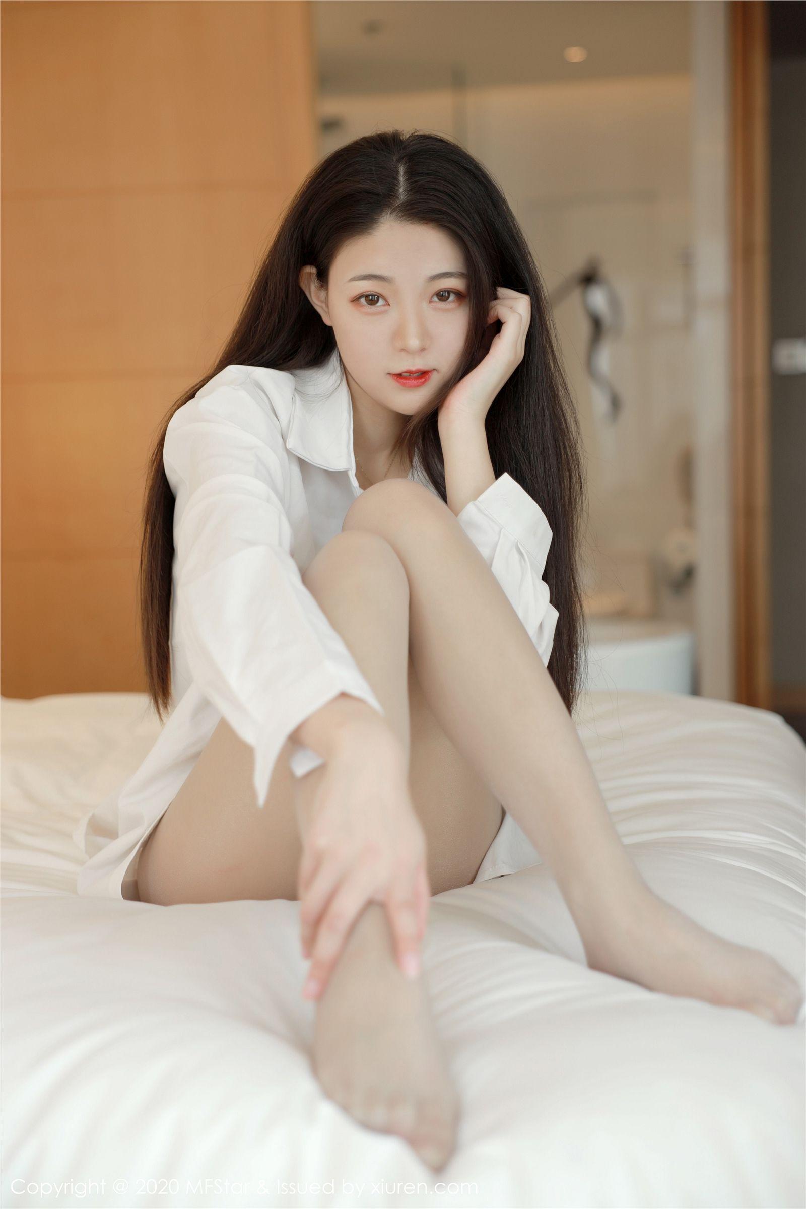 [MFStar模范学院] 2020.05.04 VOL.321 Laura张小妮_p040